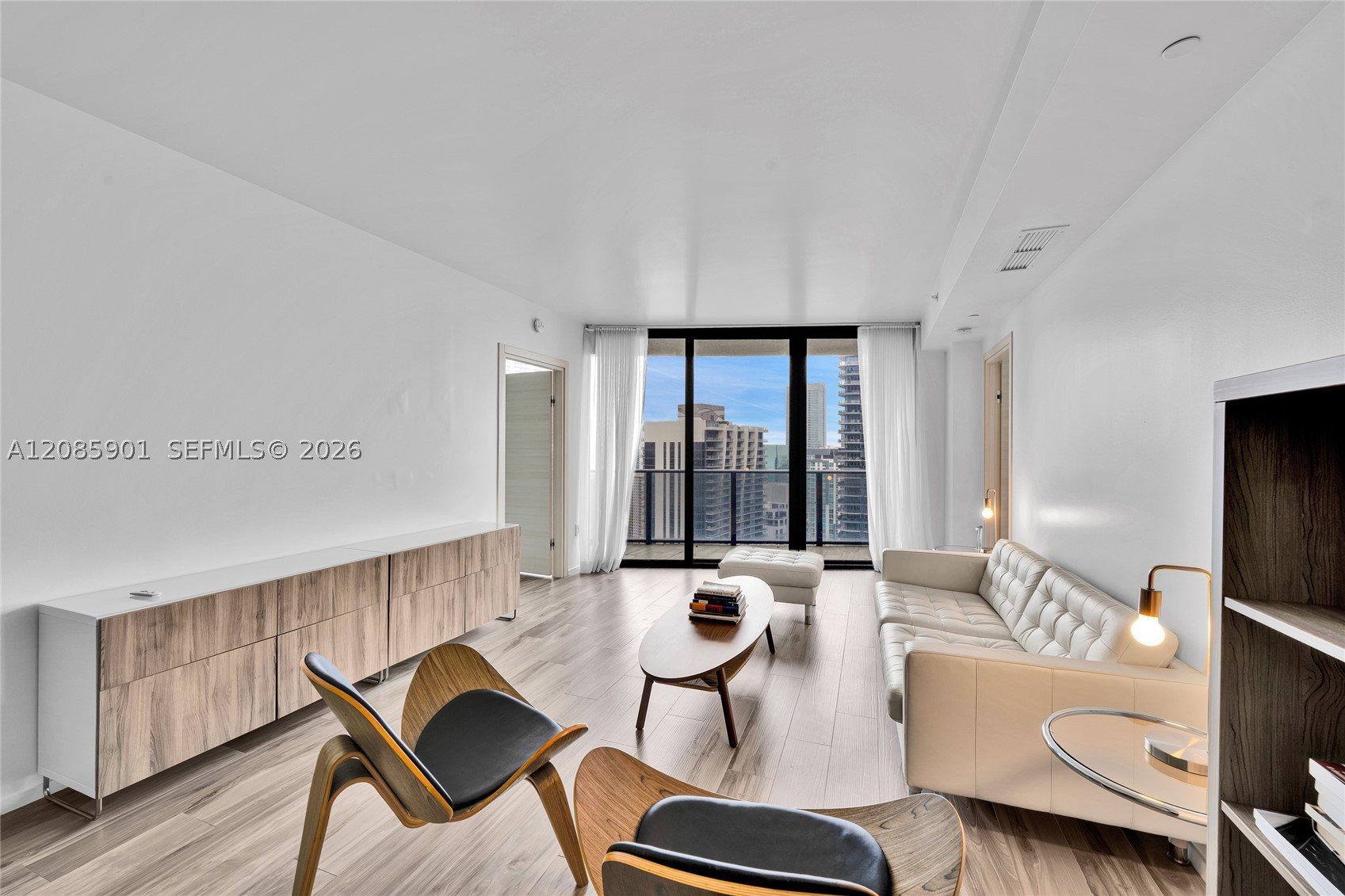 801 S Miami Ave #4602, Miami FL 33130