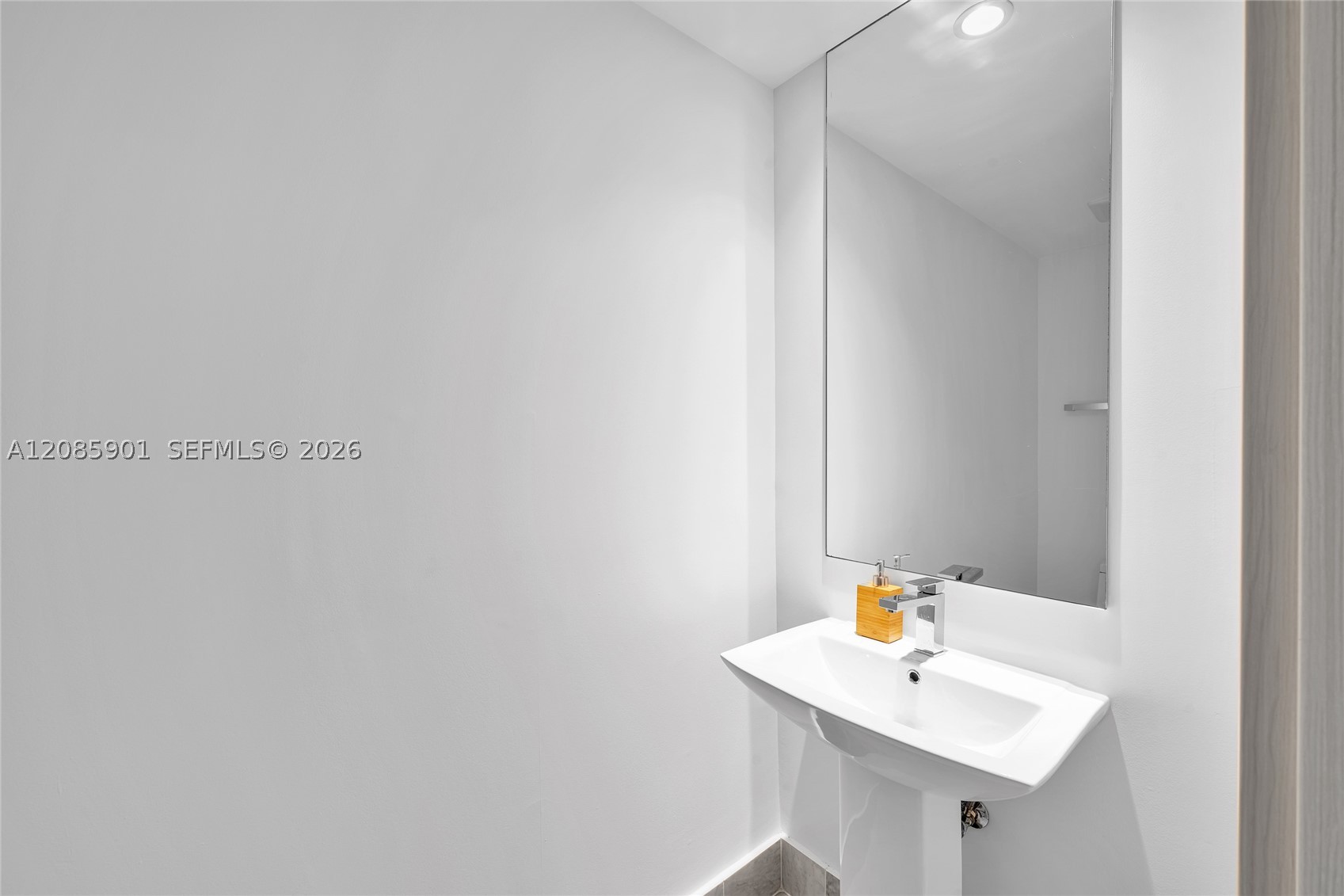801 S Miami Ave #4602, Miami FL 33130
