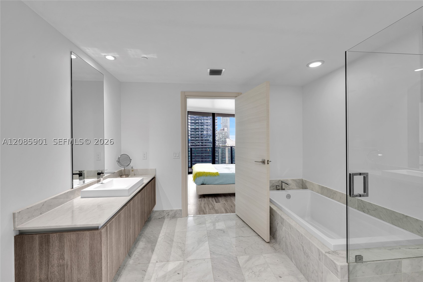 801 S Miami Ave #4602, Miami FL 33130