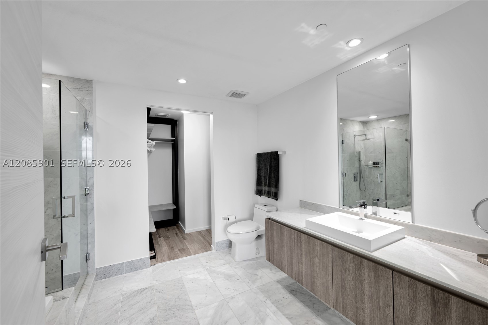 801 S Miami Ave #4602, Miami FL 33130