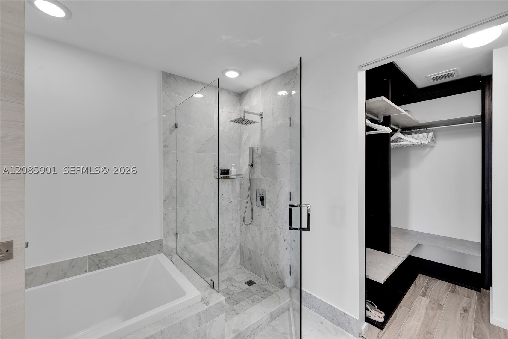 801 S Miami Ave #4602, Miami FL 33130