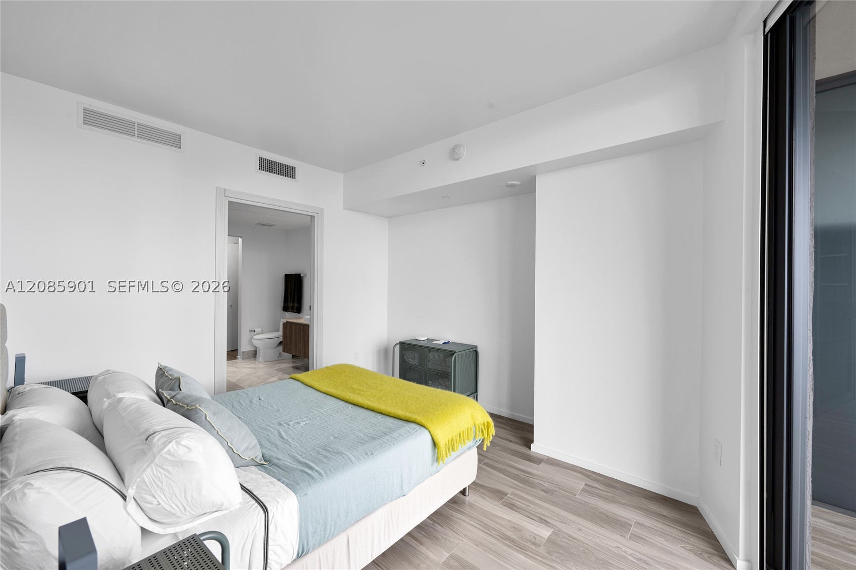 801 S Miami Ave #4602, Miami FL 33130