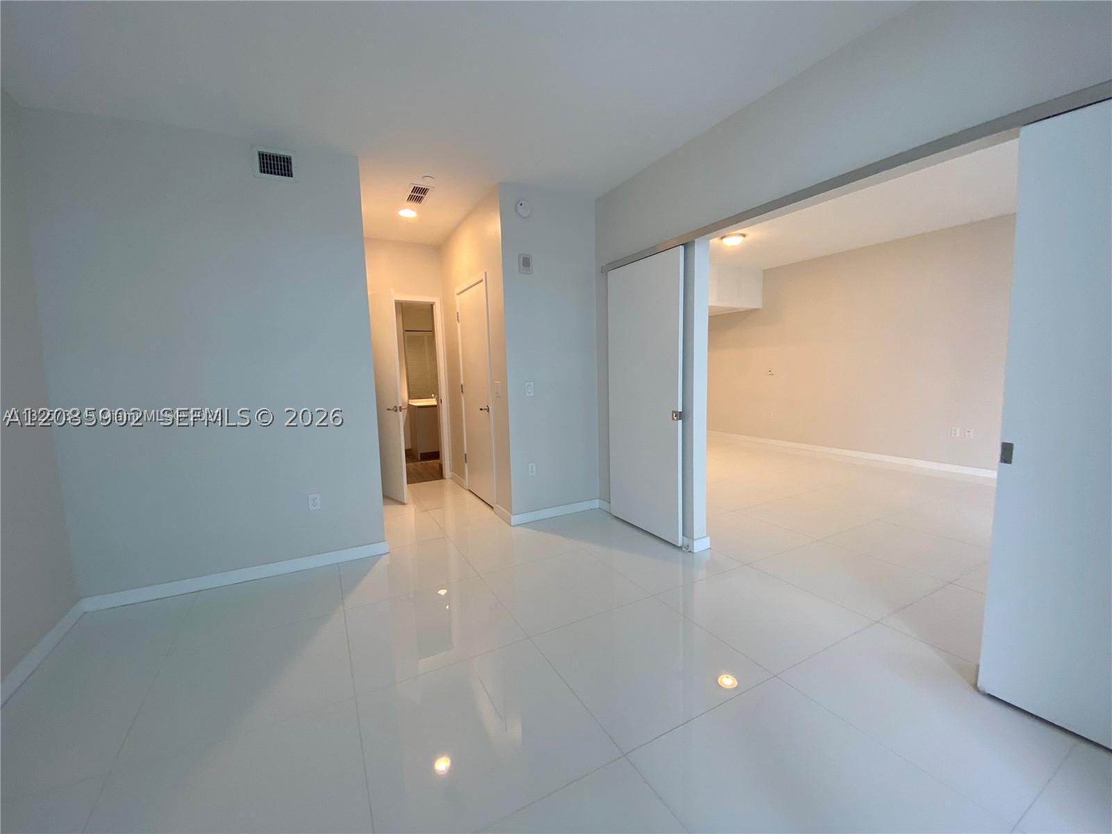 1010 Brickell #4807, Miami FL 33131