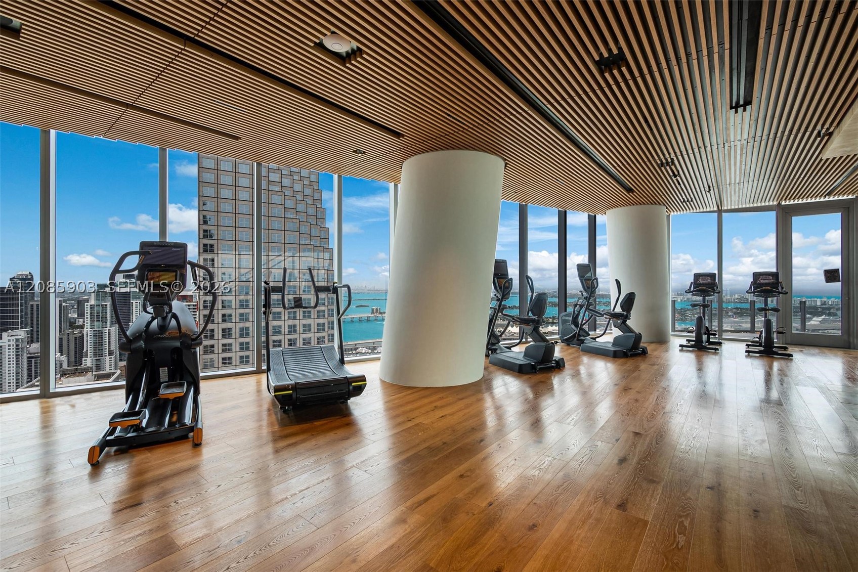 300 Biscayne Blvd Way #1404W, Miami FL 33131