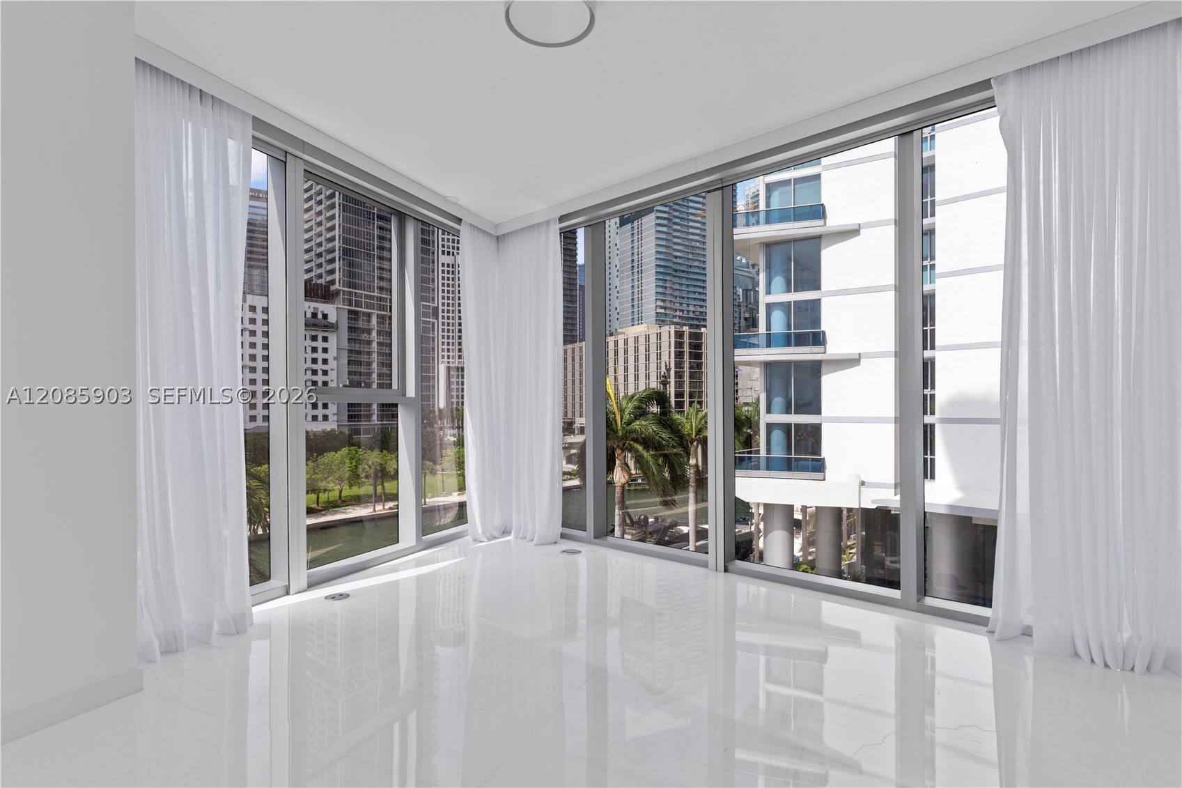 300 Biscayne Blvd Way #1404W, Miami FL 33131