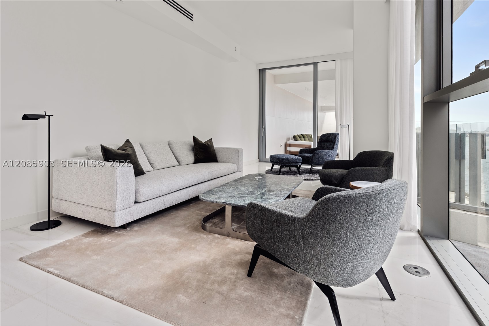 300 Biscayne Blvd Way #1404W, Miami FL 33131