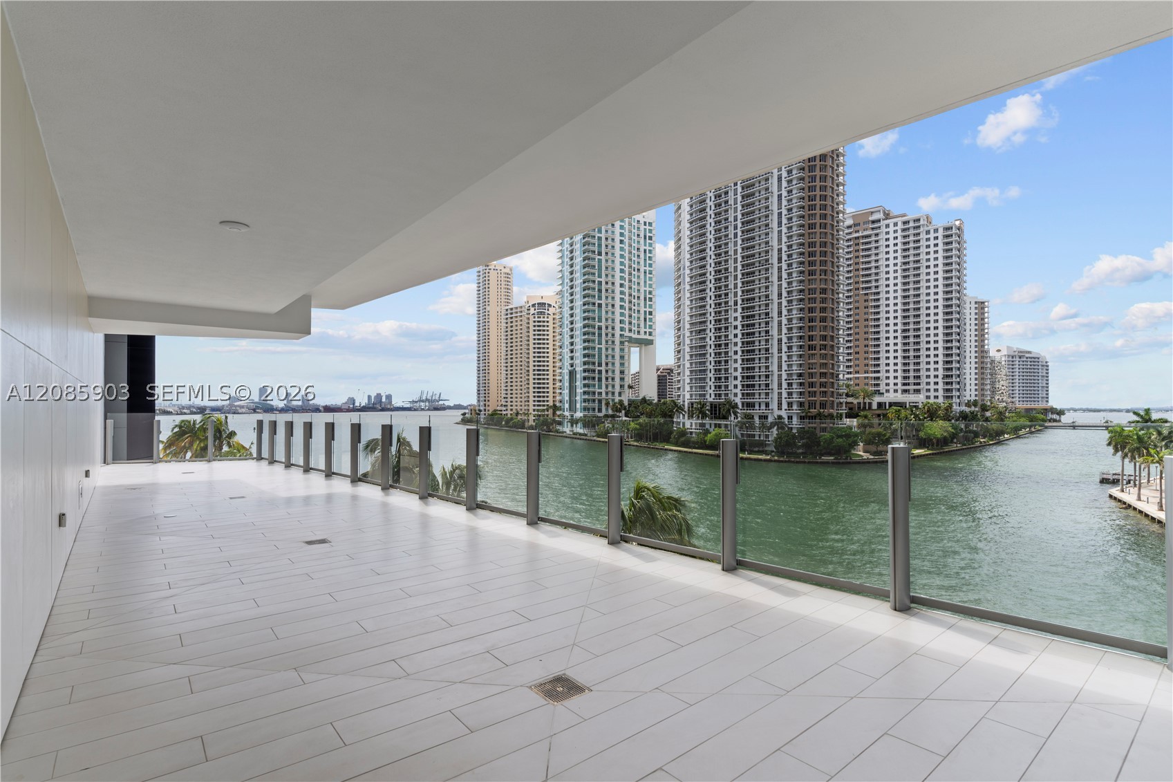 300 Biscayne Blvd Way #1404W, Miami FL 33131