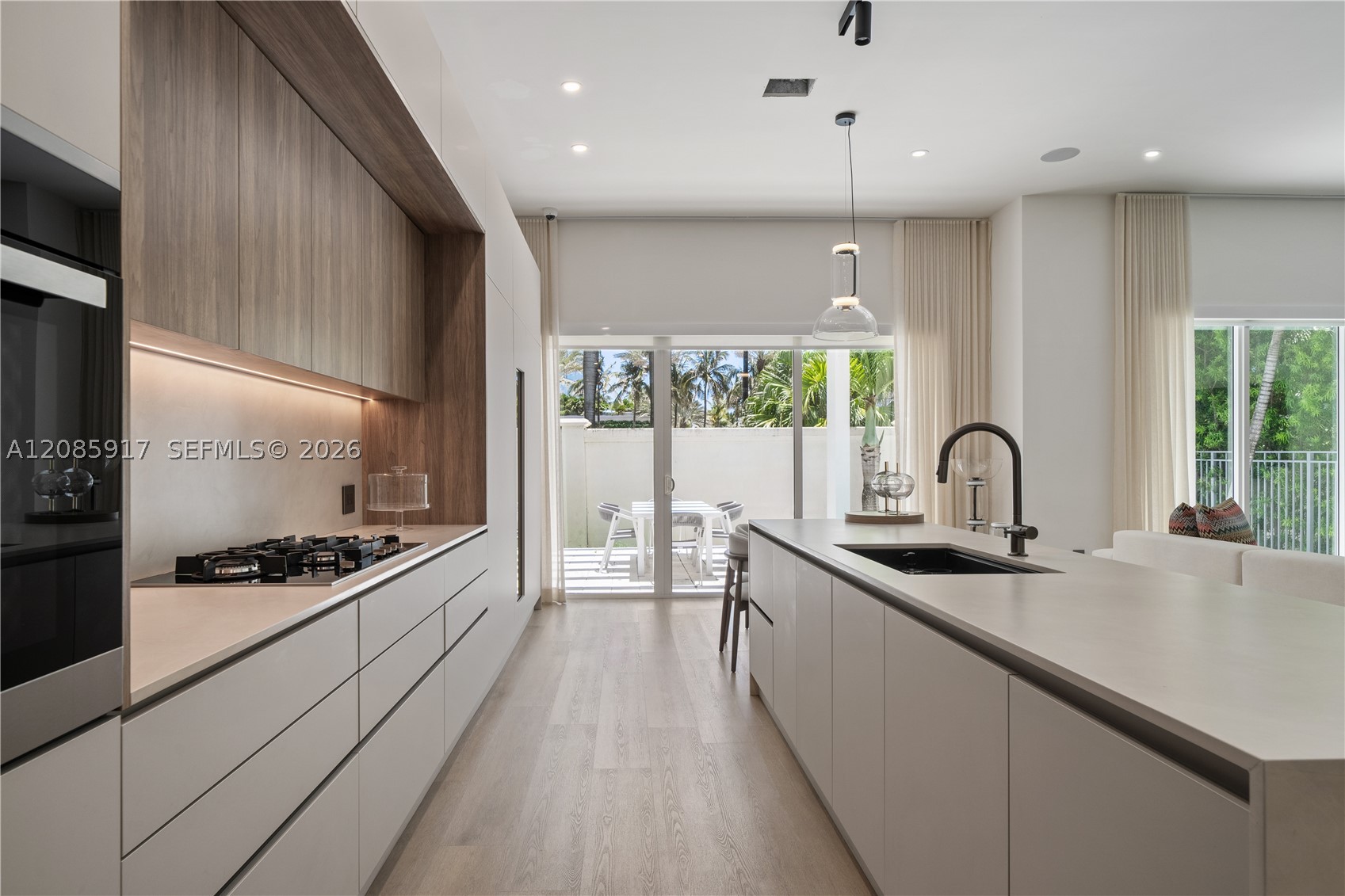18955 Atlantic Blvd, Sunny Isles Beach FL 33160