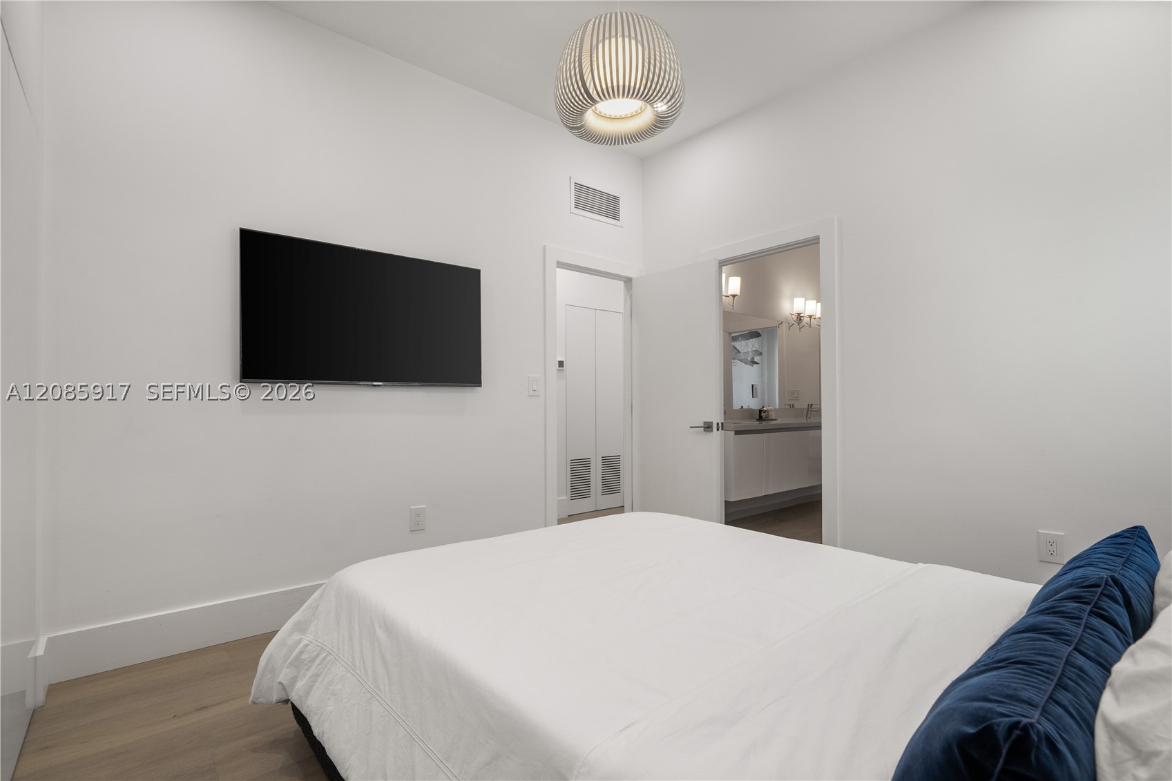 18955 Atlantic Blvd, Sunny Isles Beach FL 33160