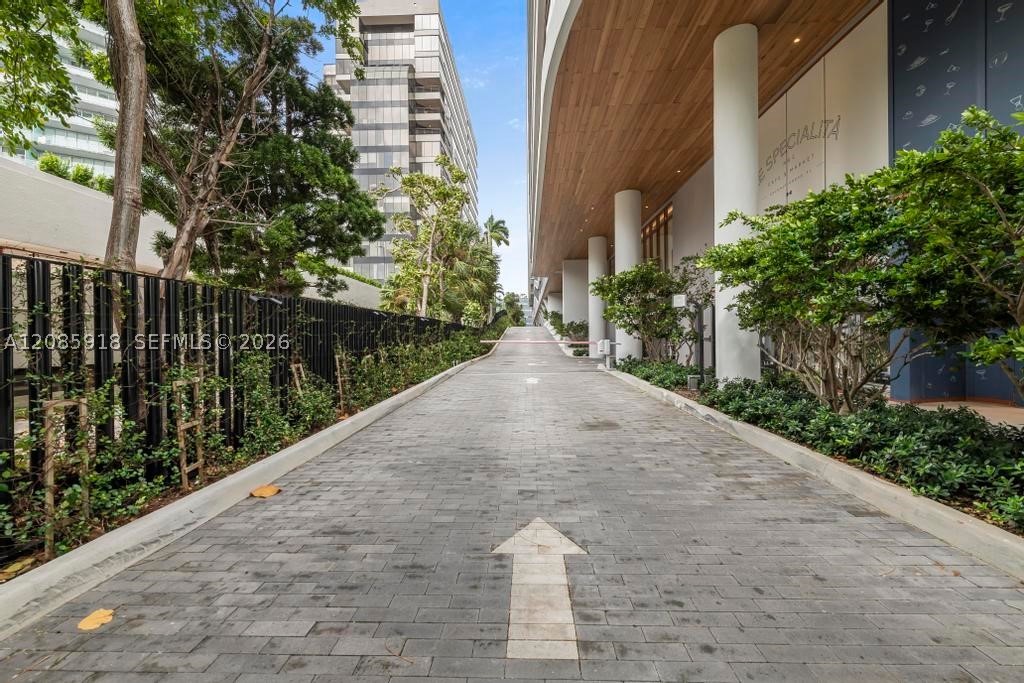 2655 S Bayshore Dr #1008, Miami FL 33133