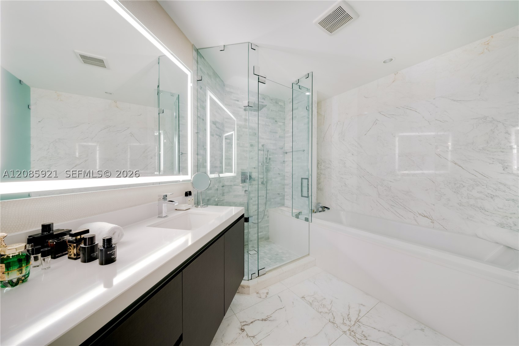 851 NE 1st Ave #3408, Miami FL 33132