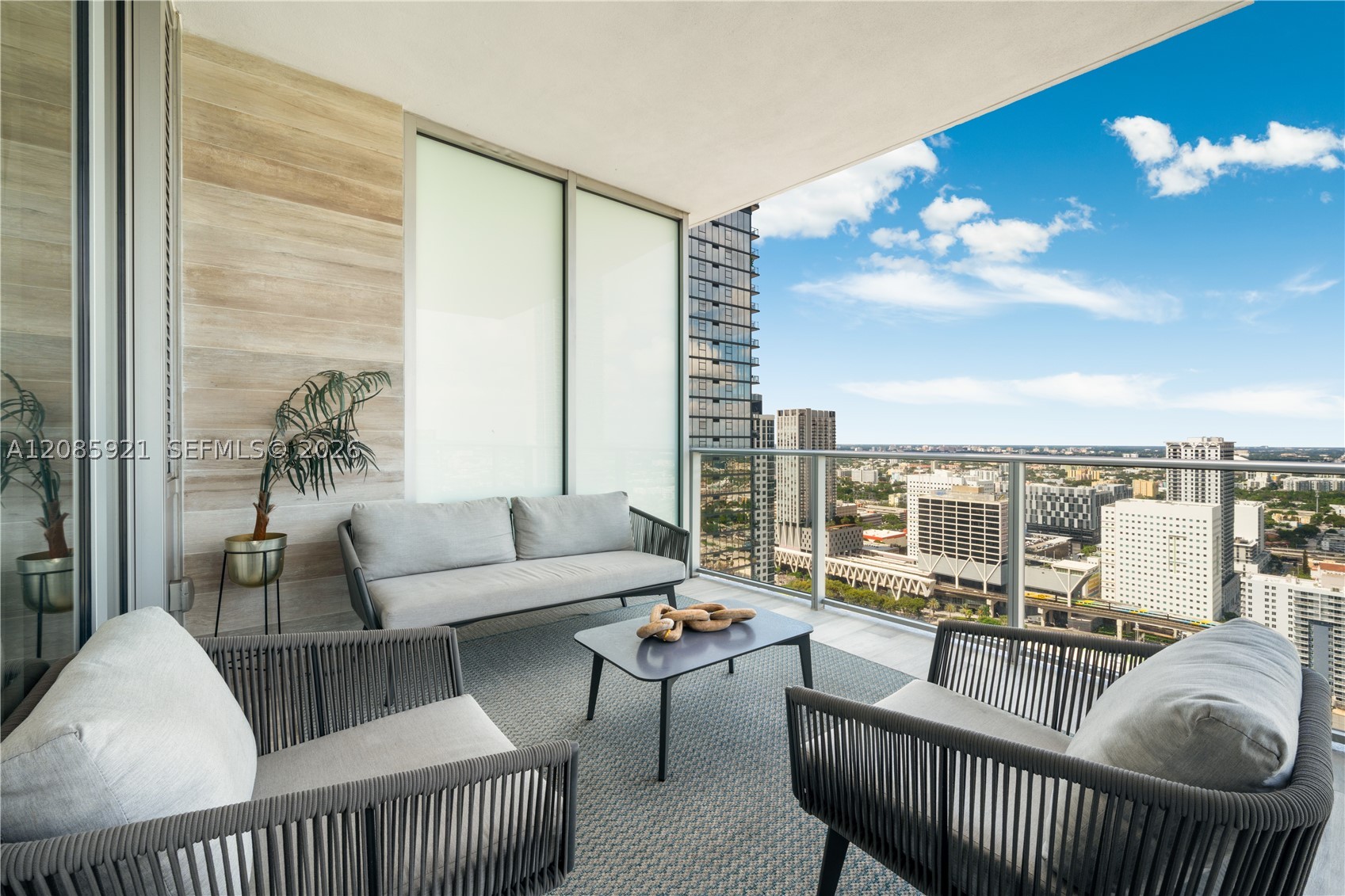 851 NE 1st Ave #3408, Miami FL 33132