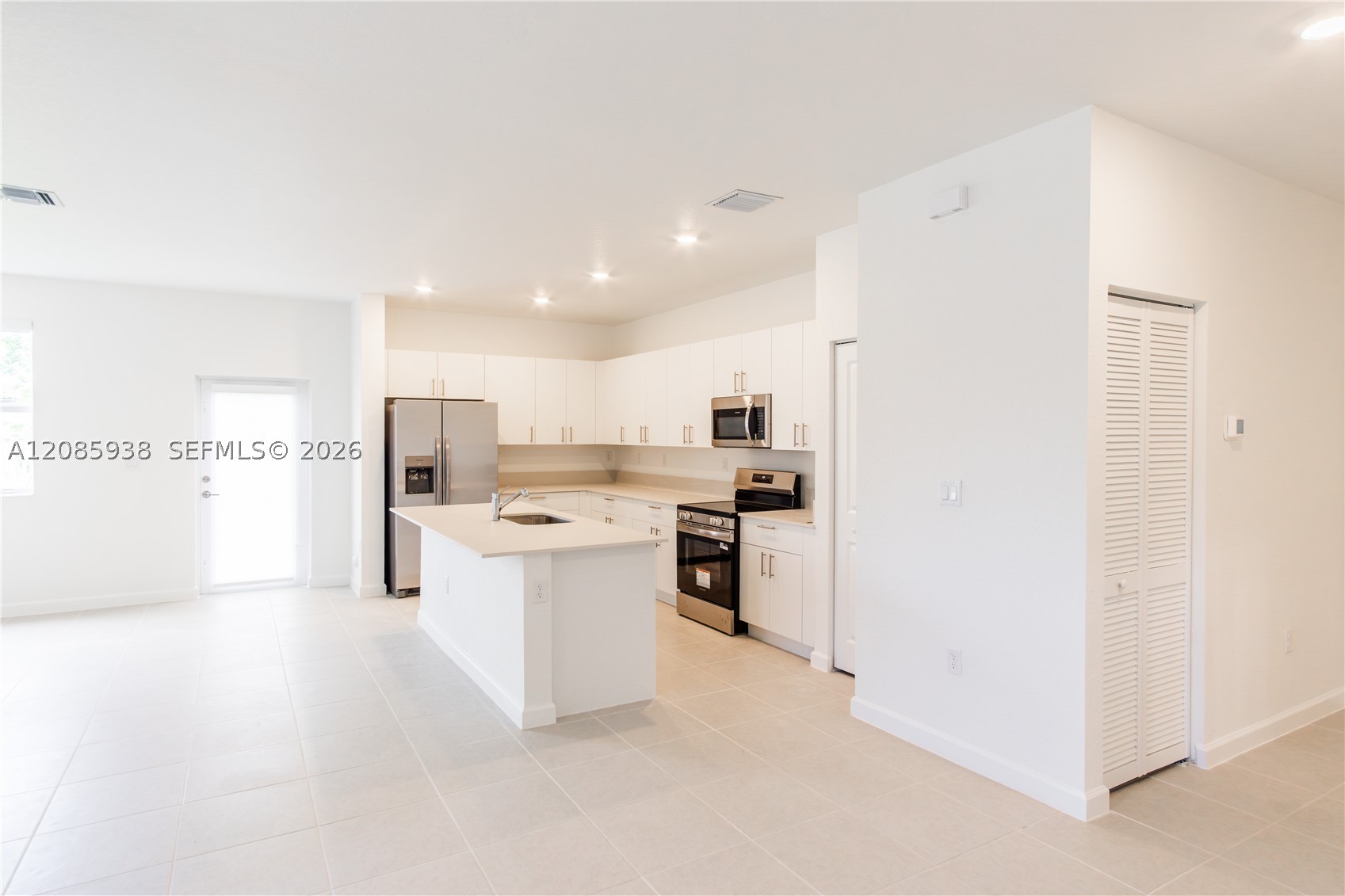2996 SE 25th Ter, Homestead FL 33035