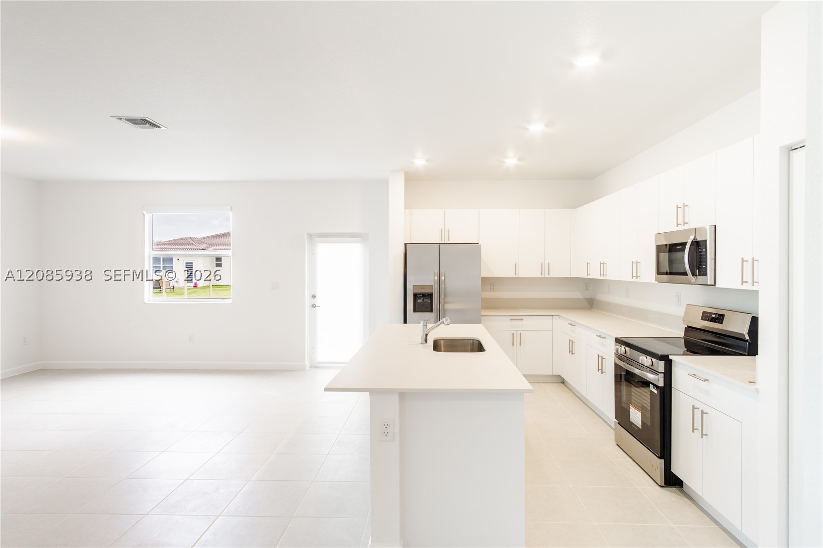 2996 SE 25th Ter, Homestead FL 33035