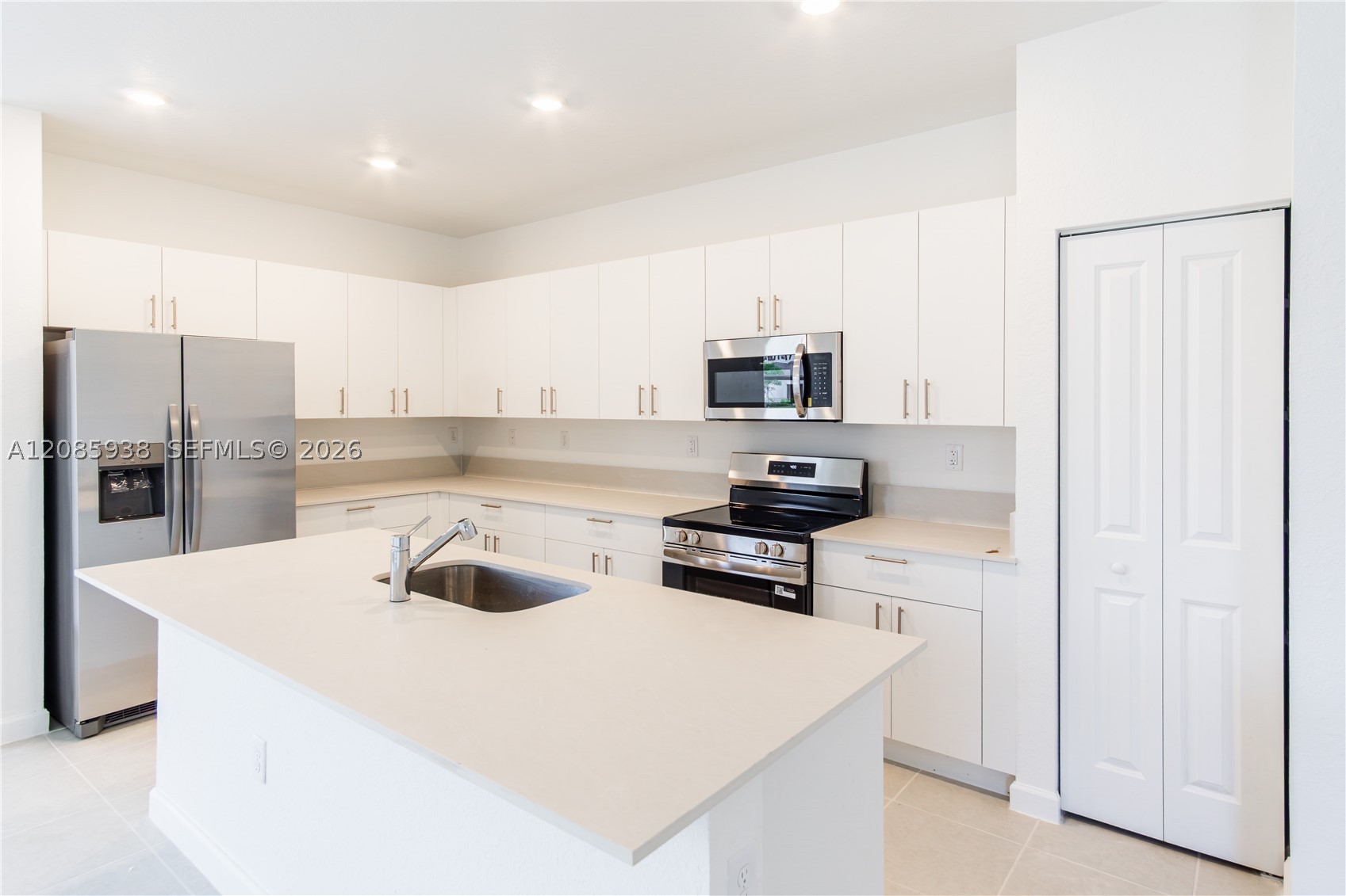 2996 SE 25th Ter, Homestead FL 33035