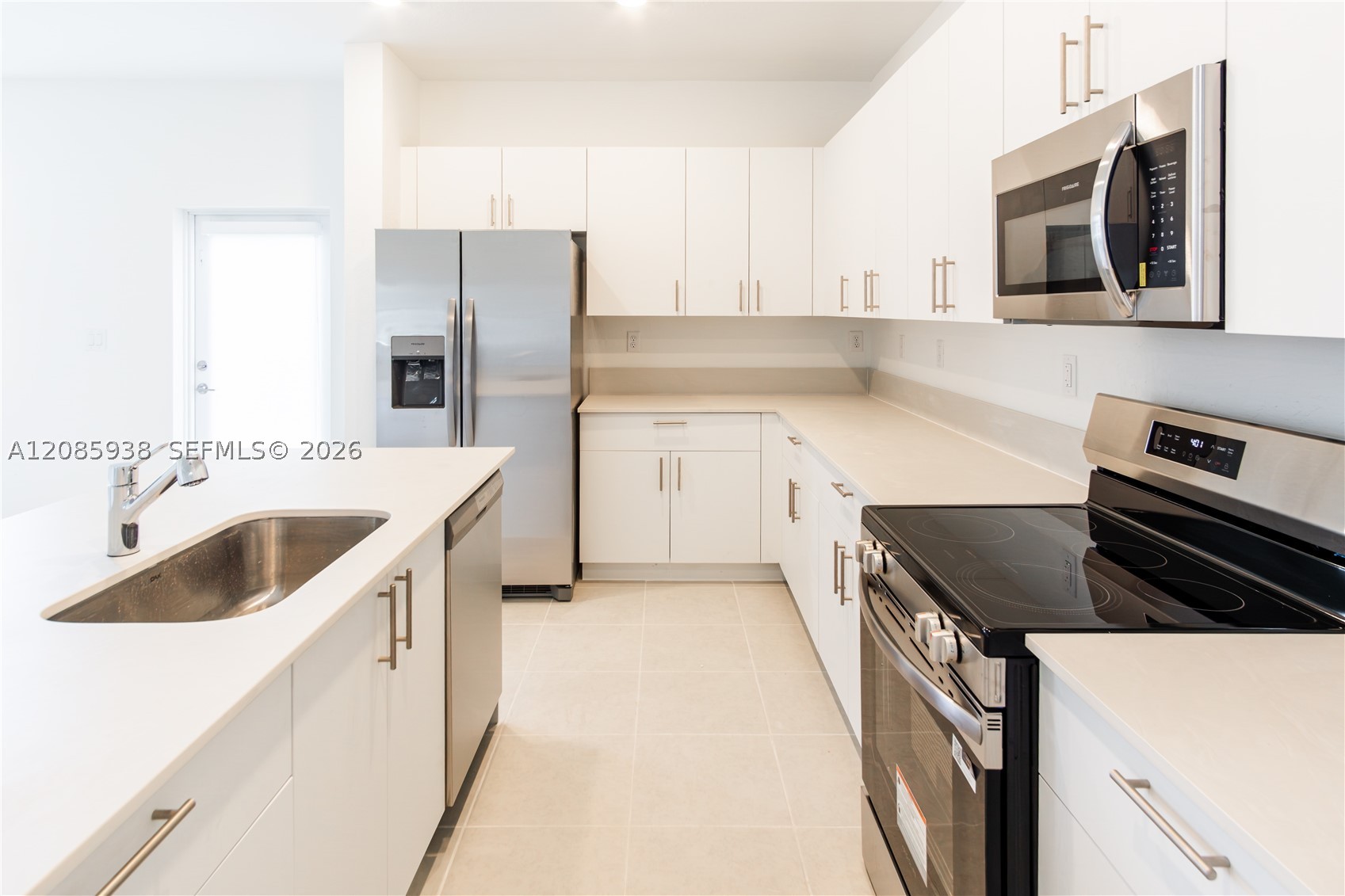 2996 SE 25th Ter, Homestead FL 33035