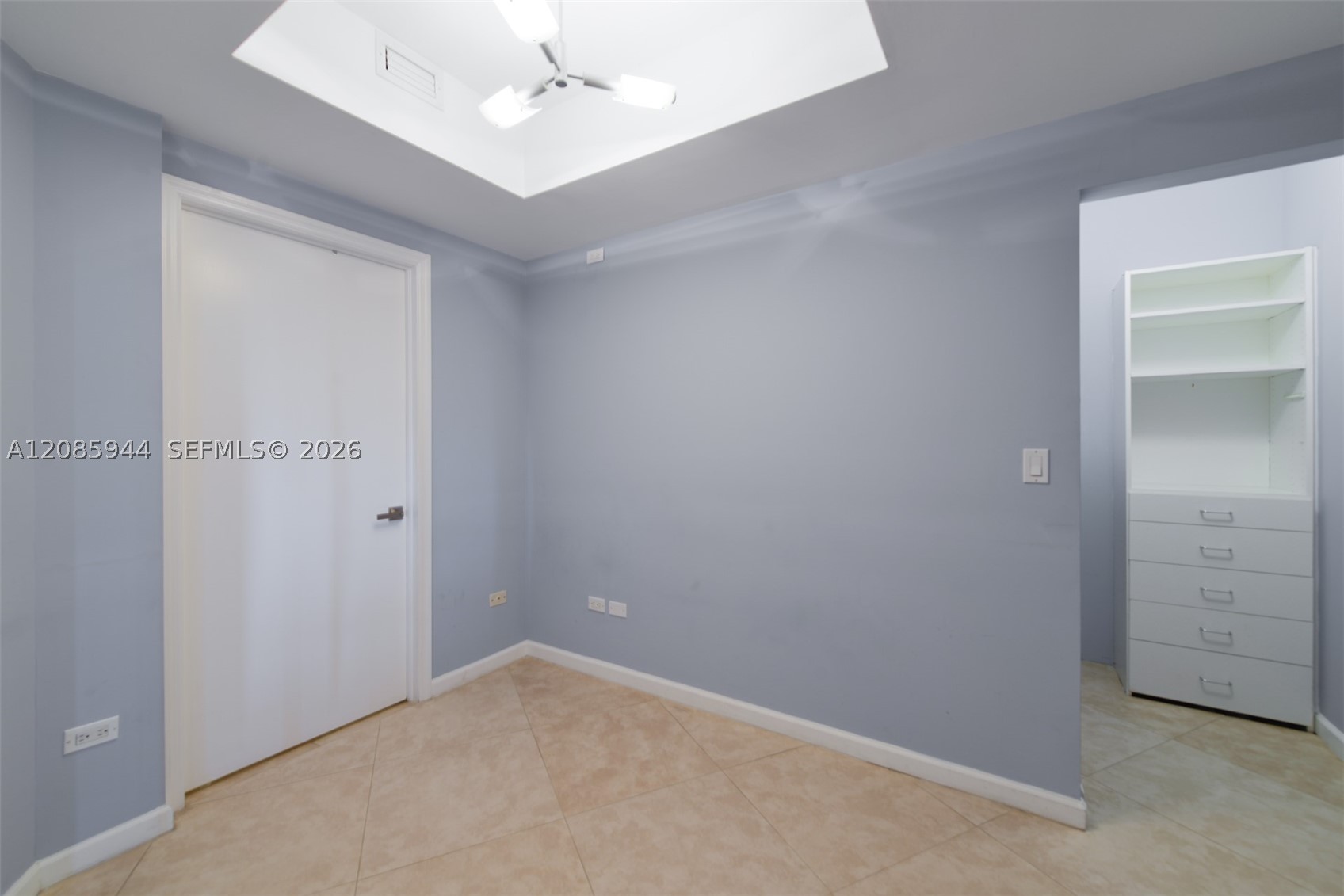 848 Brickell Key Dr #2702, Miami FL 33131