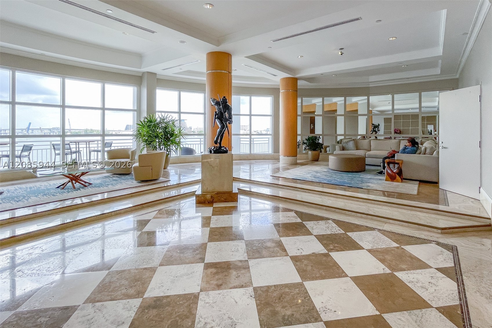 848 Brickell Key Dr #2702, Miami FL 33131