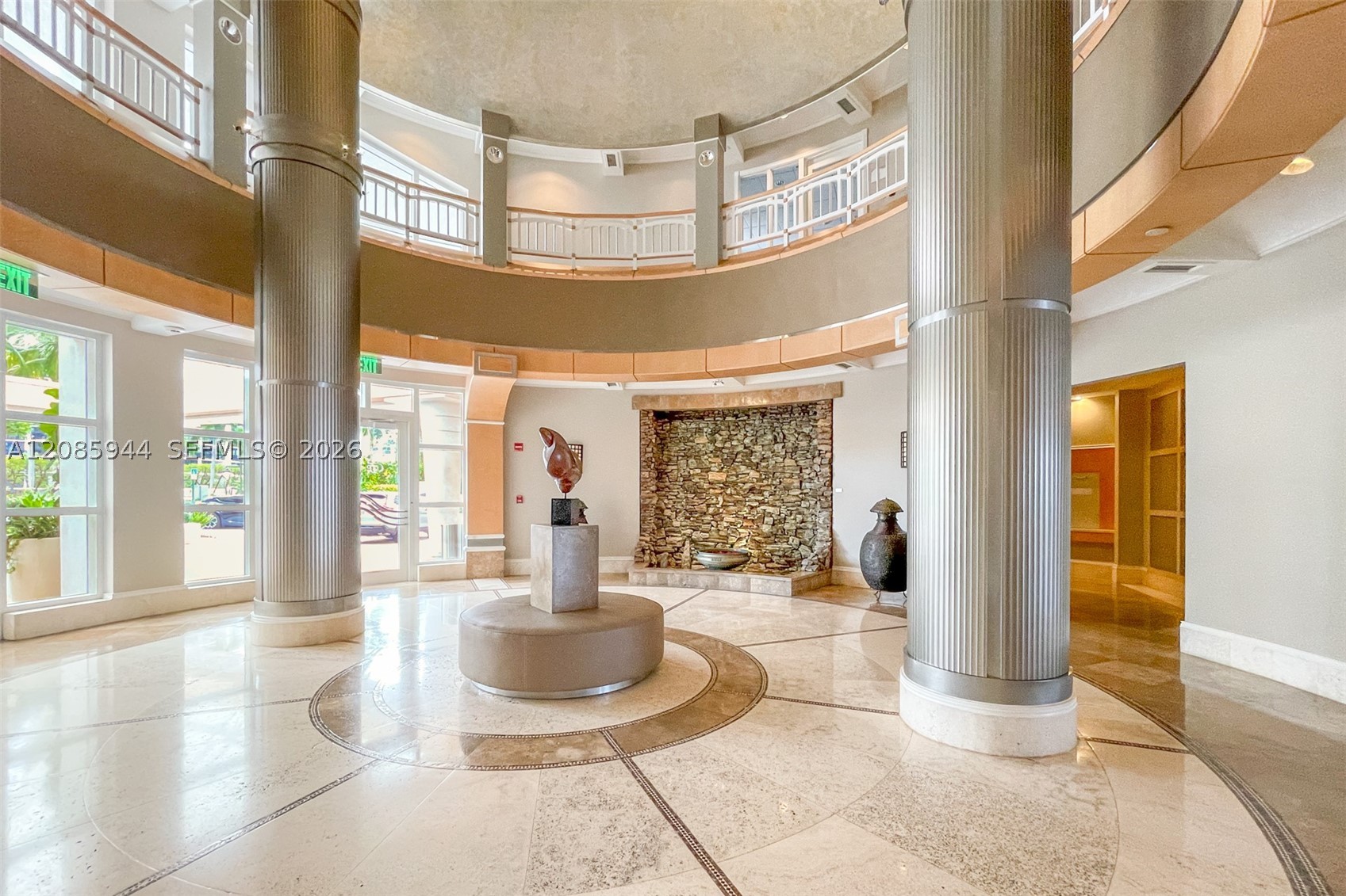 848 Brickell Key Dr #2702, Miami FL 33131