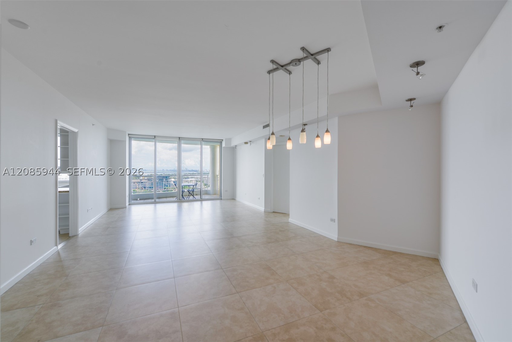 848 Brickell Key Dr #2702, Miami FL 33131