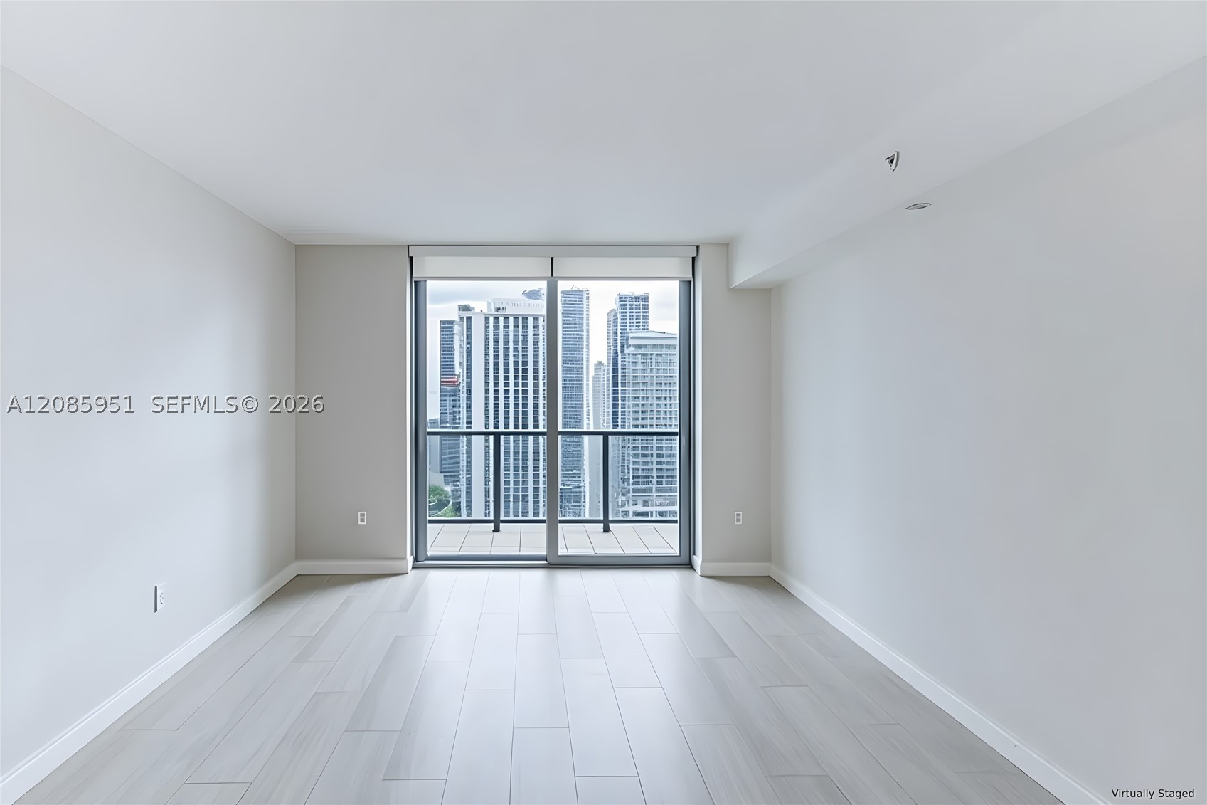 45 SW 9th St #3105, Miami FL 33130
