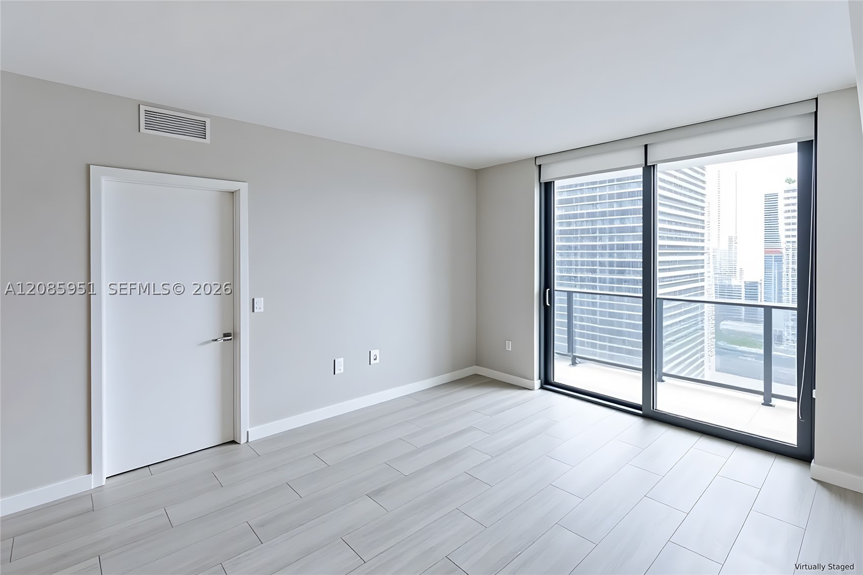45 SW 9th St #3105, Miami FL 33130