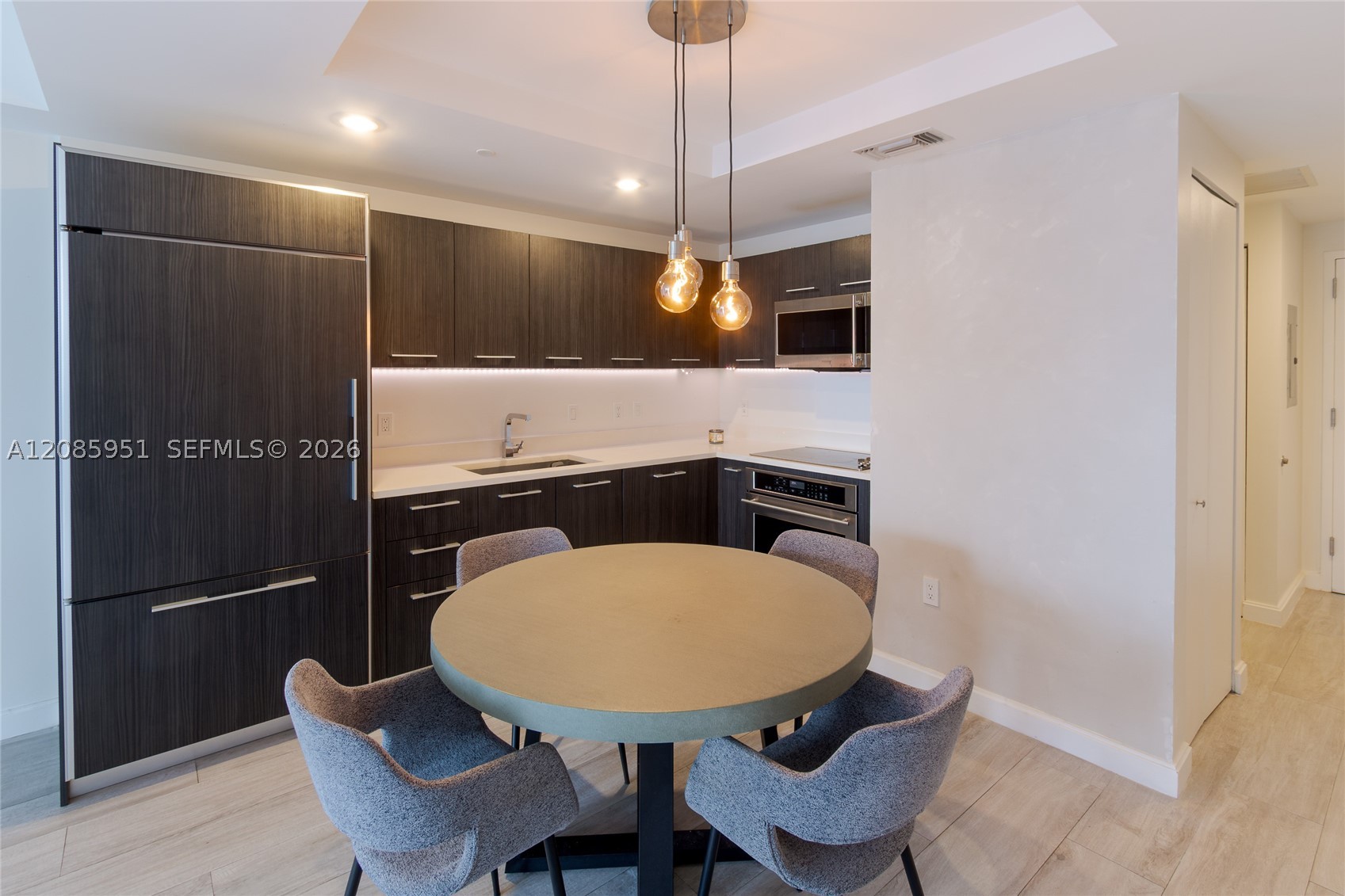 45 SW 9th St #3105, Miami FL 33130
