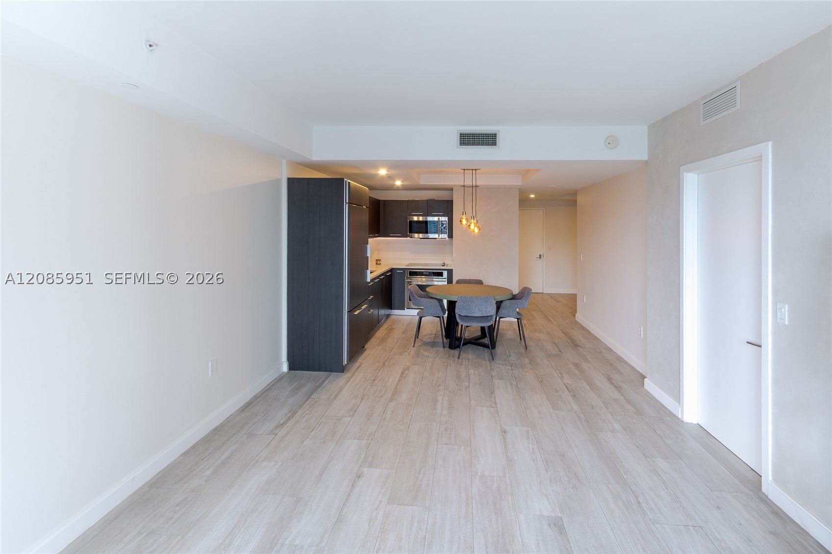 45 SW 9th St #3105, Miami FL 33130
