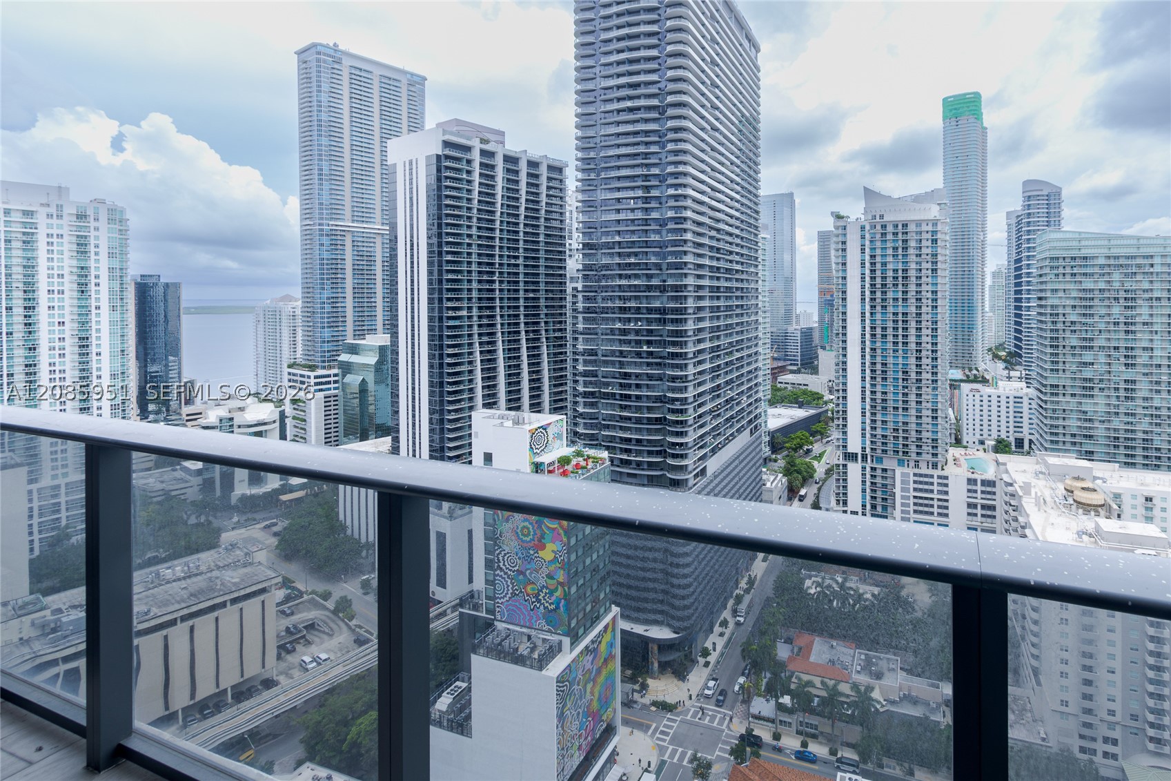 45 SW 9th St #3105, Miami FL 33130