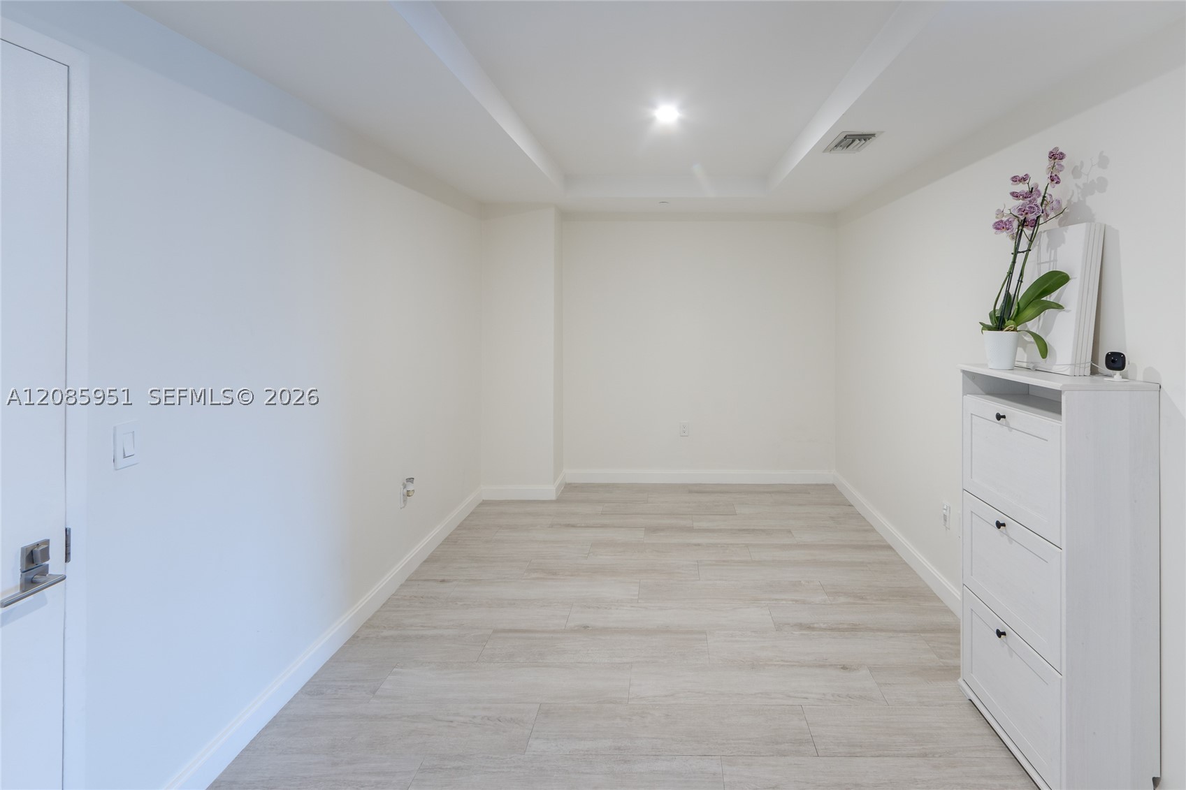 45 SW 9th St #3105, Miami FL 33130