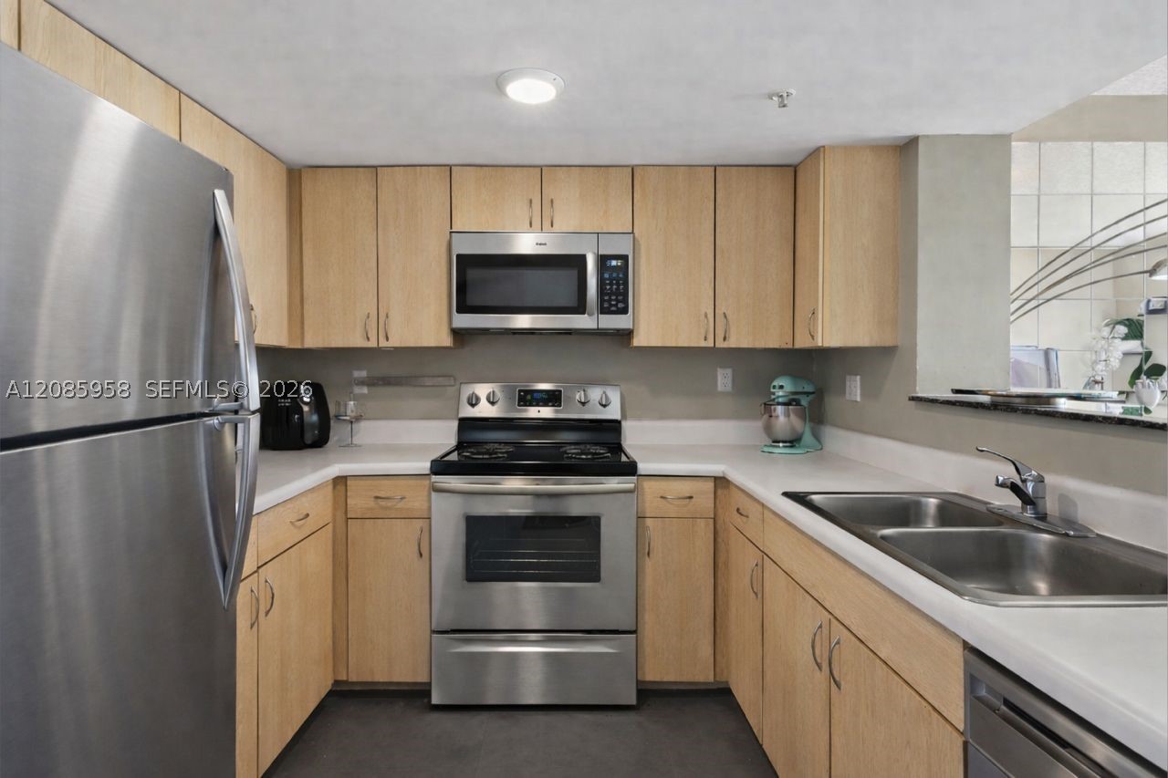 3000 CORAL WAY #416, Miami FL 33145