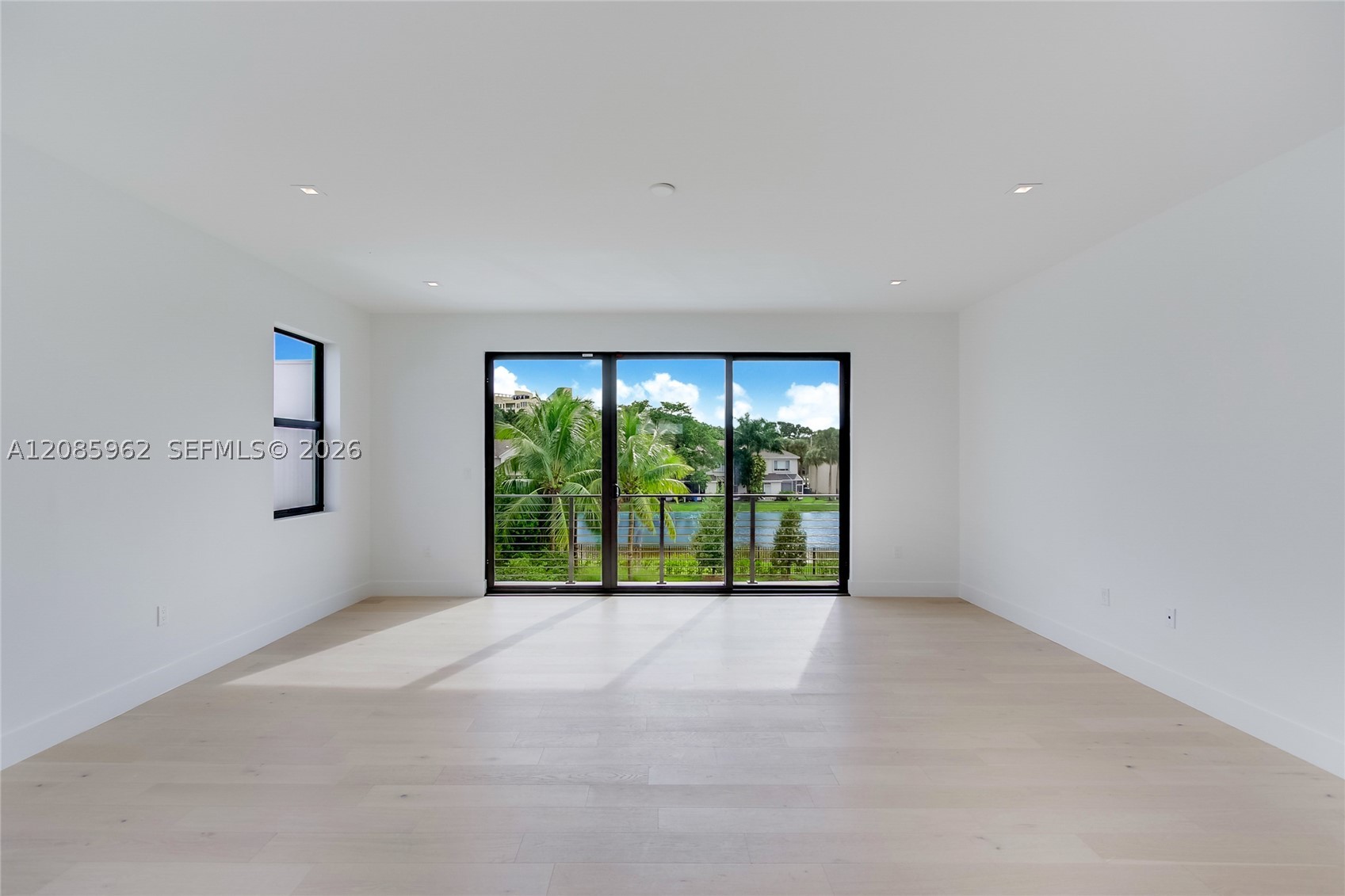 16492 Botaniko Dr S, Weston FL 33326