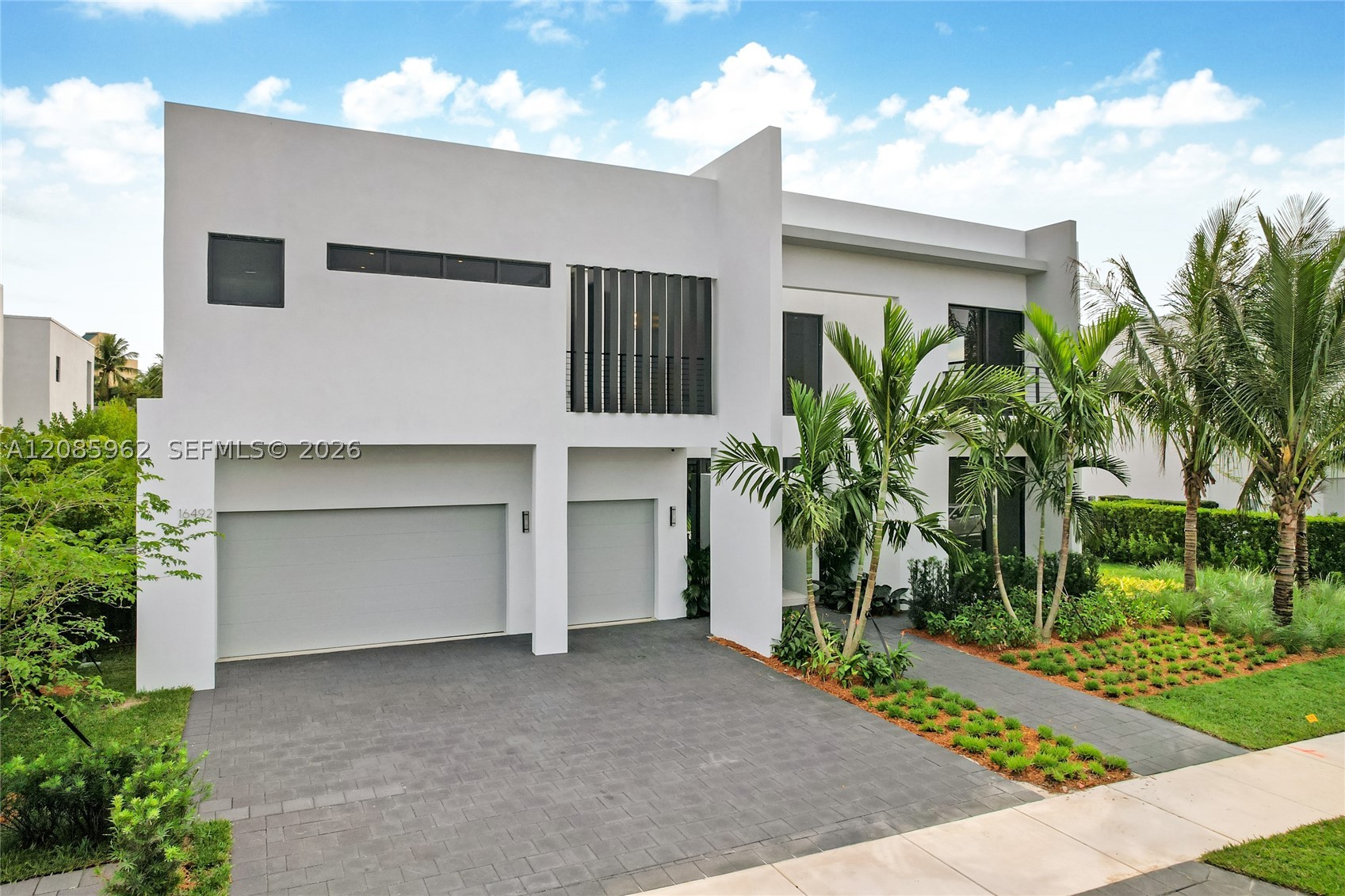 16492 Botaniko Dr S, Weston FL 33326