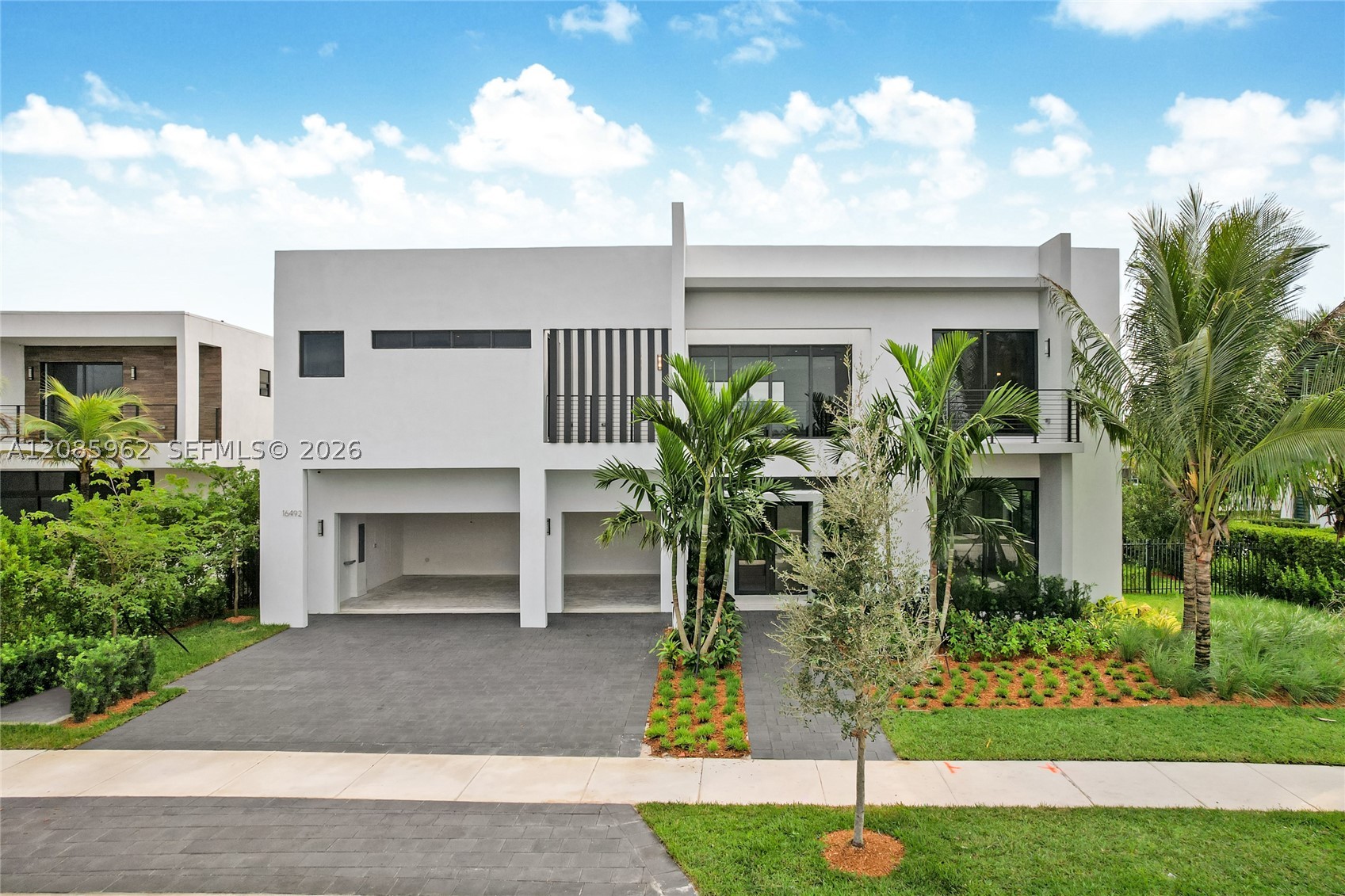 16492 Botaniko Dr S, Weston FL 33326