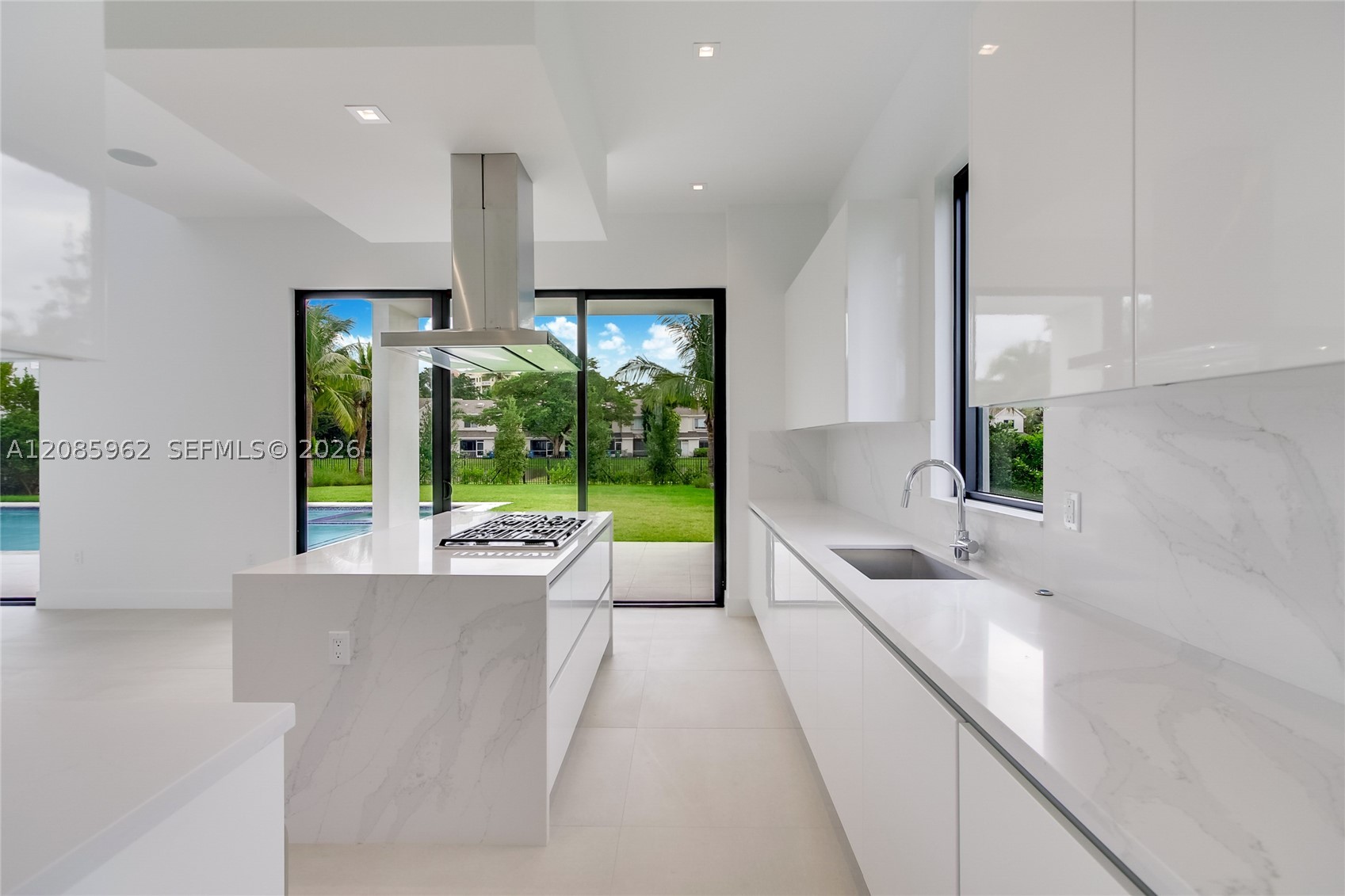 16492 Botaniko Dr S, Weston FL 33326