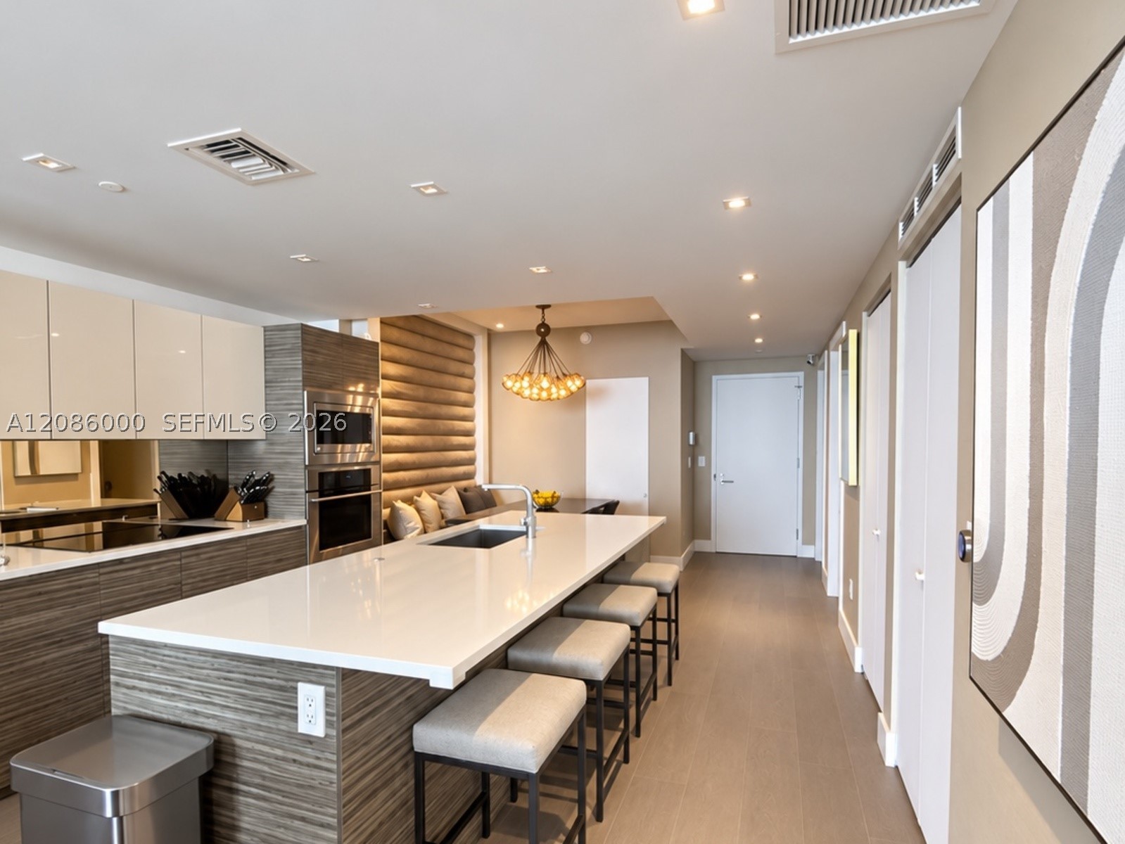 460 NE 28th St #3503, Miami FL 33137