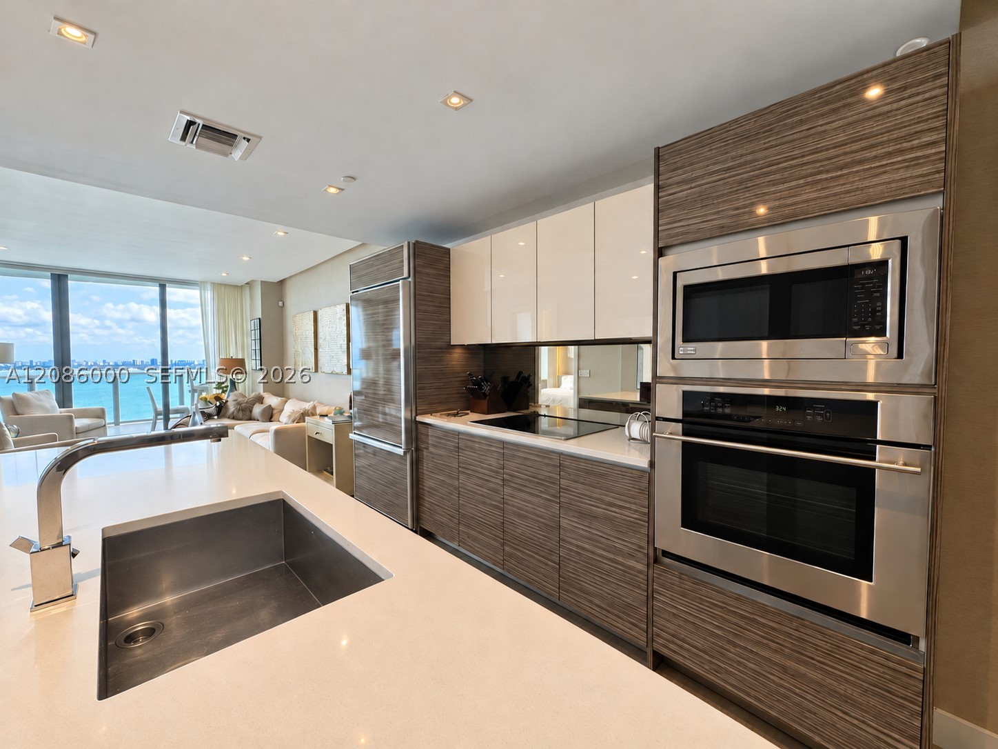 460 NE 28th St #3503, Miami FL 33137