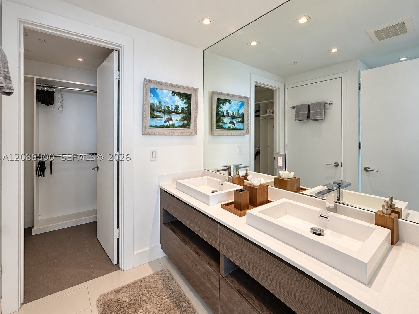 460 NE 28th St #3503, Miami FL 33137
