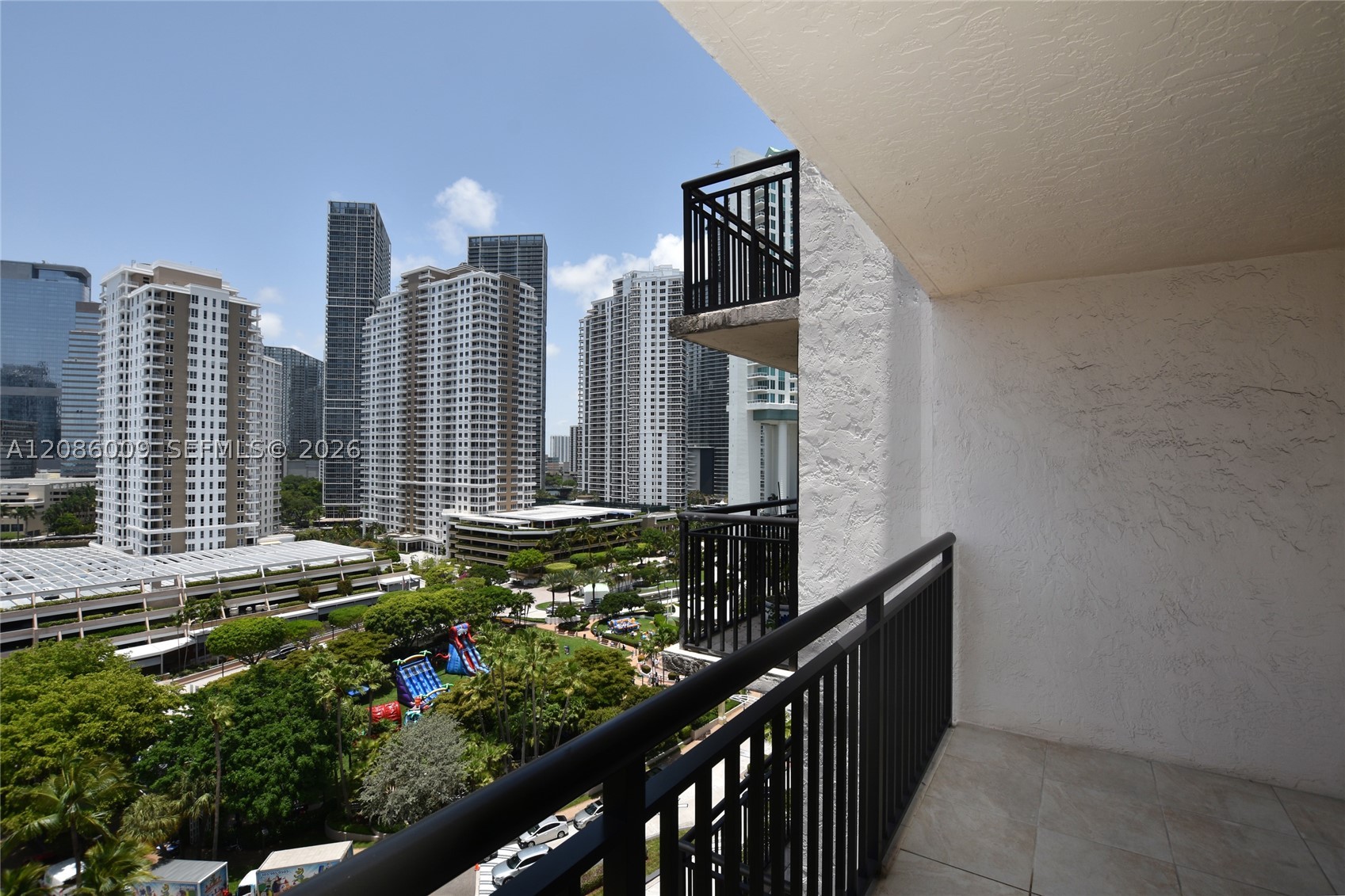 540 BRICKELL KEY DR #1511, Miami FL 33131