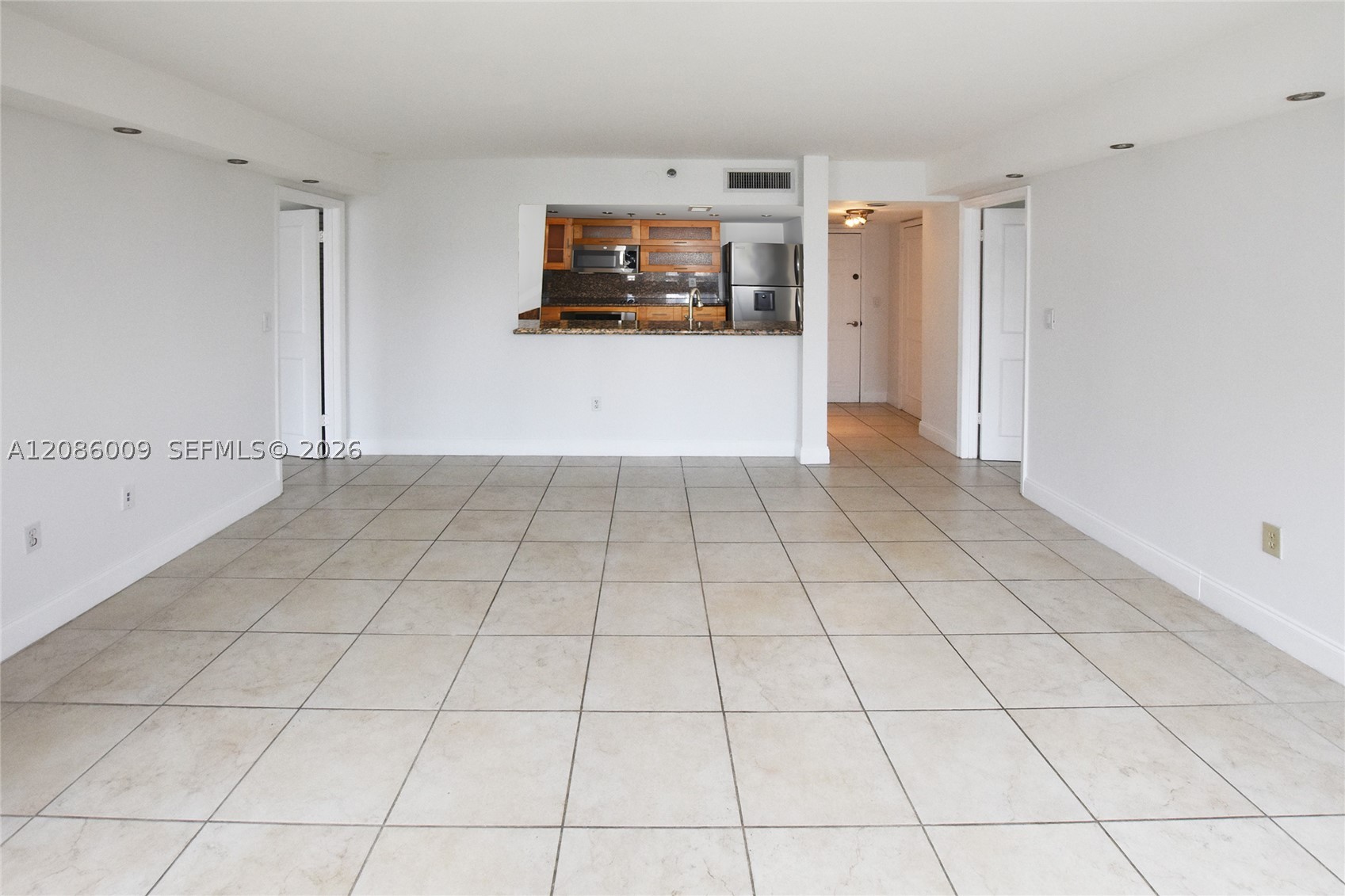 540 BRICKELL KEY DR #1511, Miami FL 33131