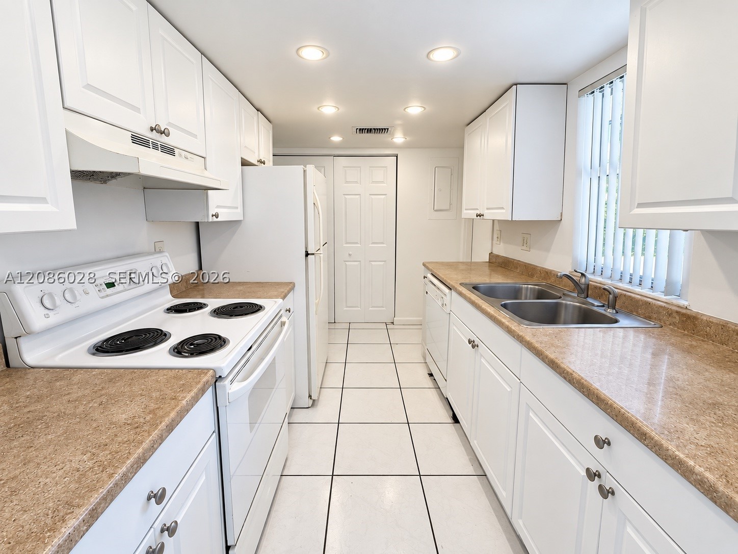 7804 NW 73rd Ter, Tamarac FL 33321