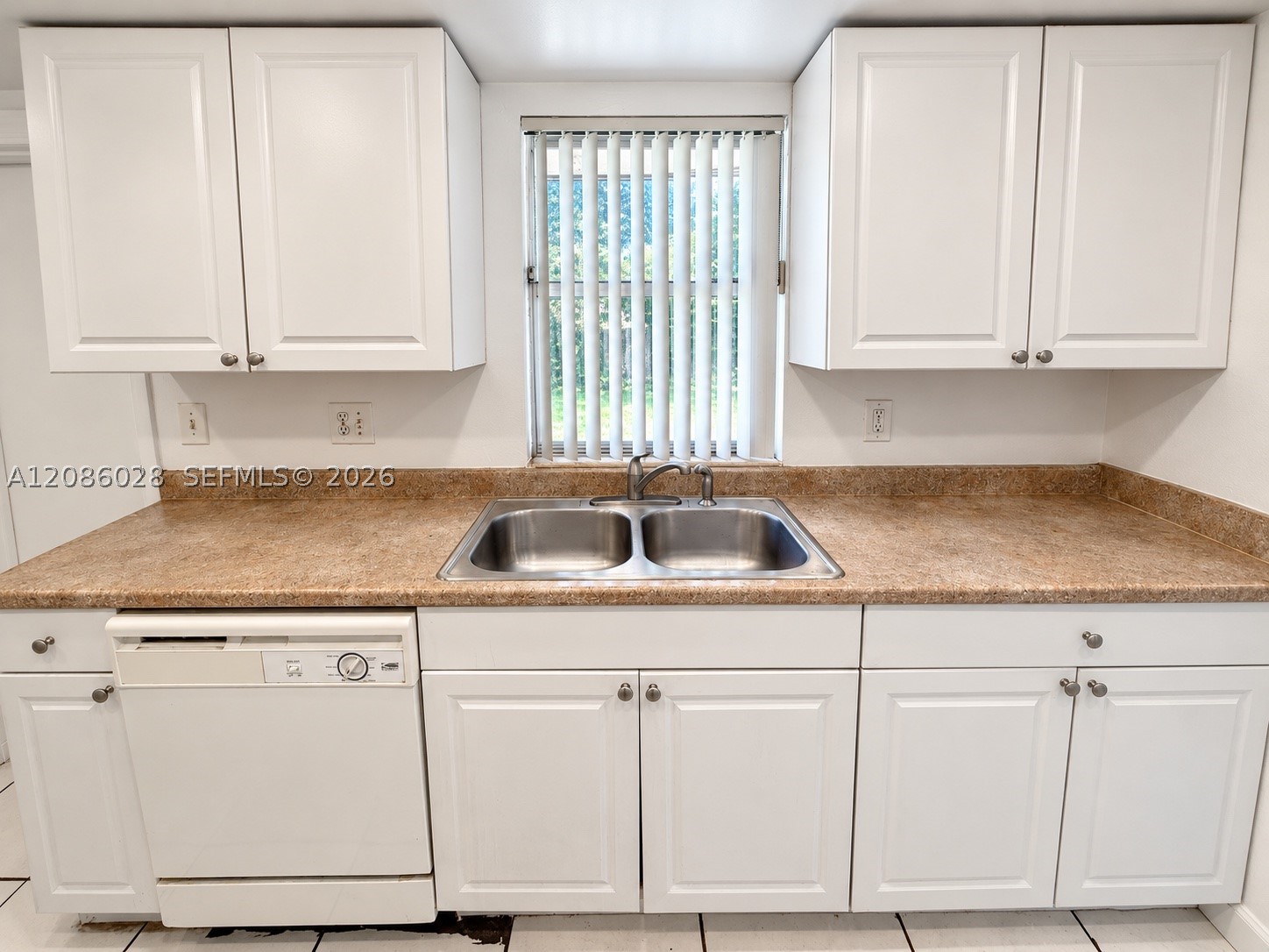 7804 NW 73rd Ter, Tamarac FL 33321
