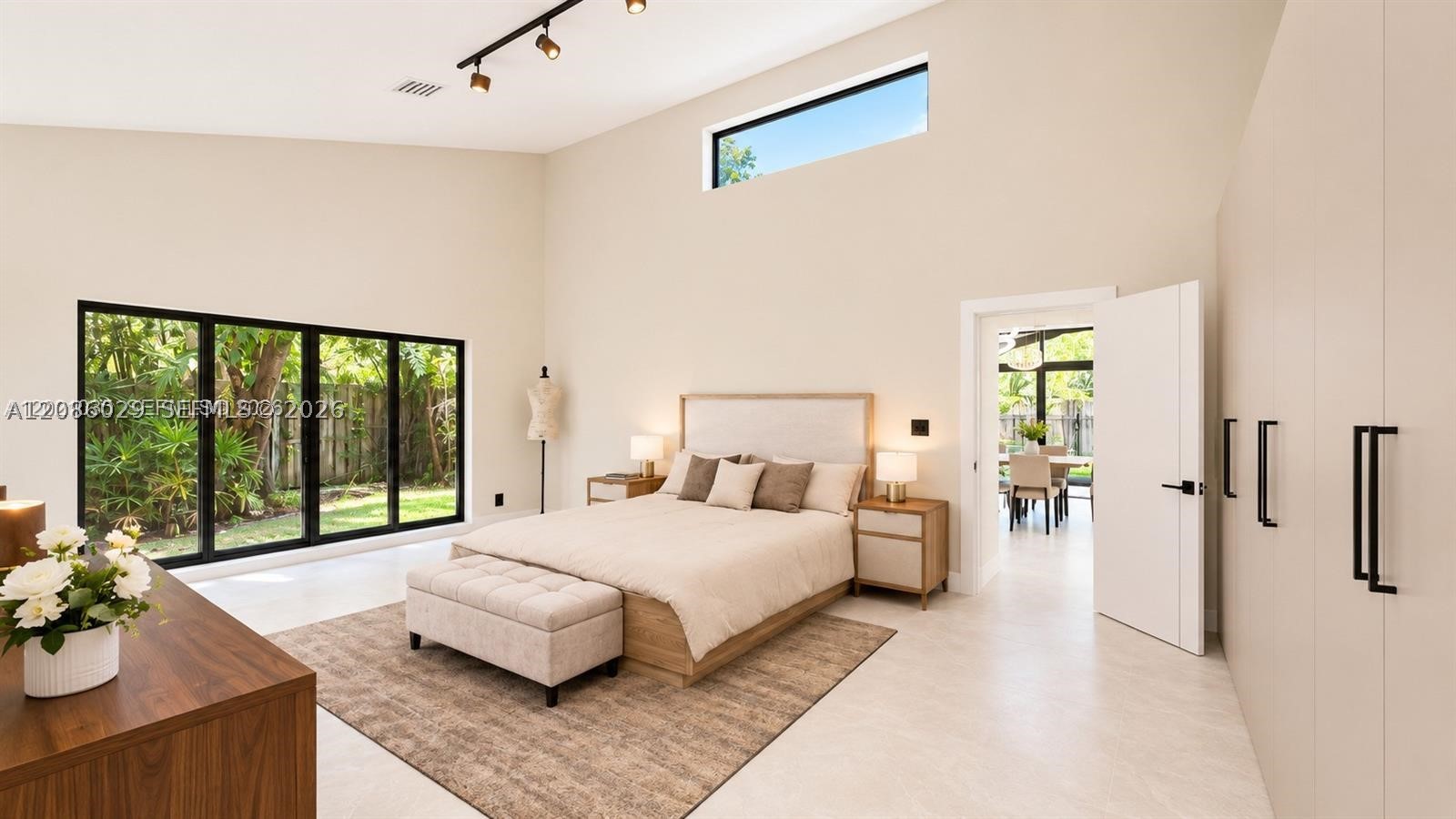 2765 NE 35th Dr, Fort Lauderdale FL 33308