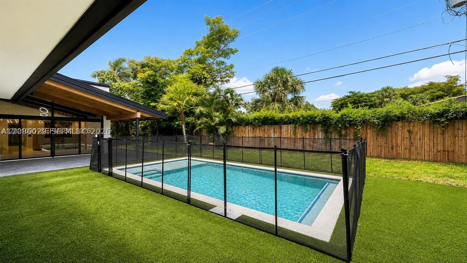2765 NE 35th Dr, Fort Lauderdale FL 33308