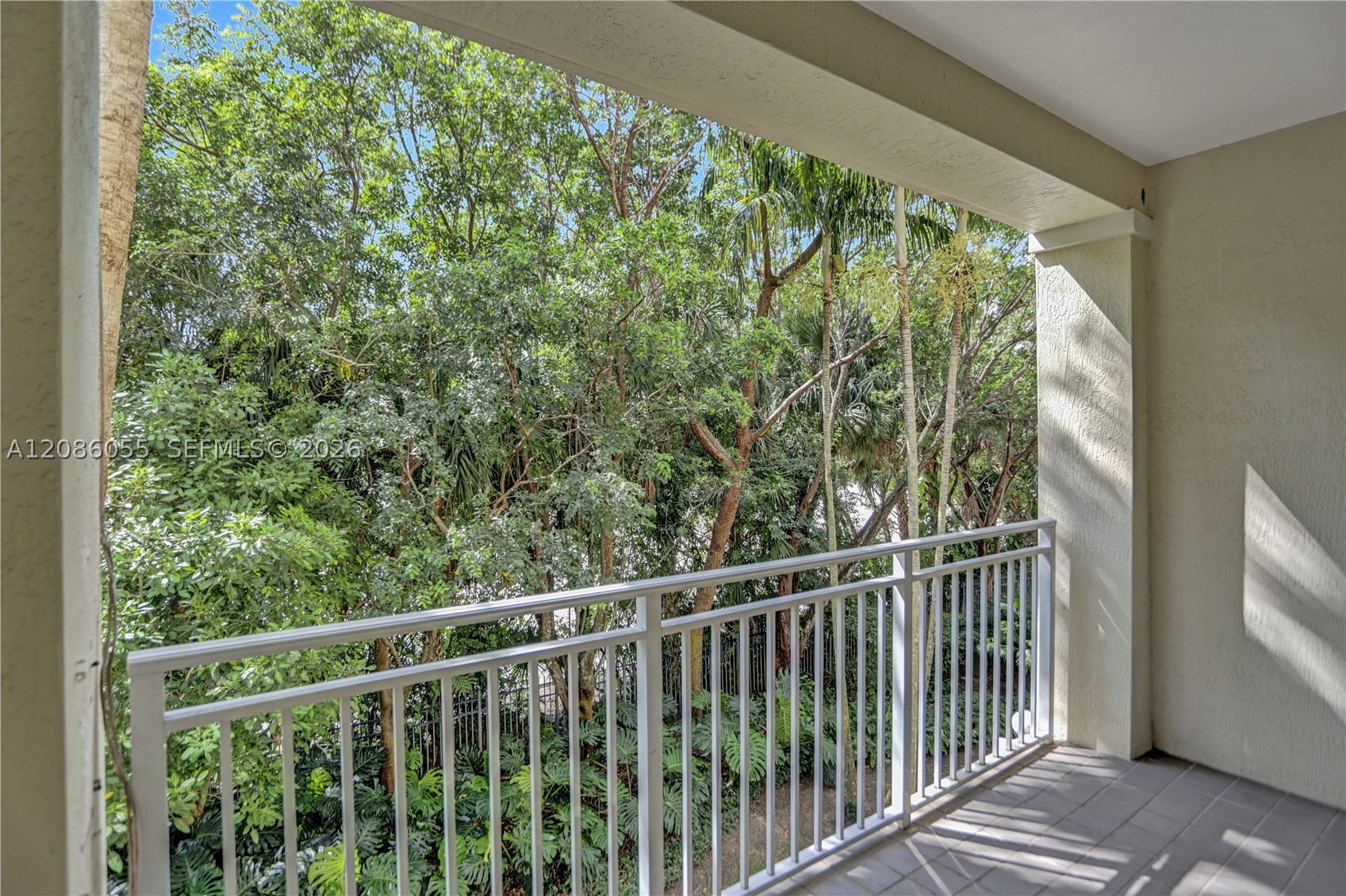 7564 SW 102nd St #211, Pinecrest FL 33156