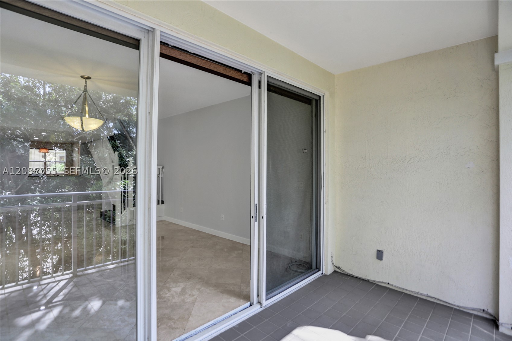 7564 SW 102nd St #211, Pinecrest FL 33156