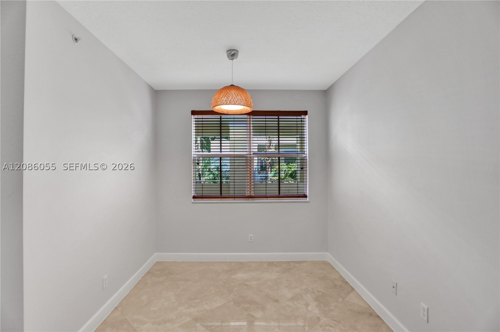 7564 SW 102nd St #211, Pinecrest FL 33156