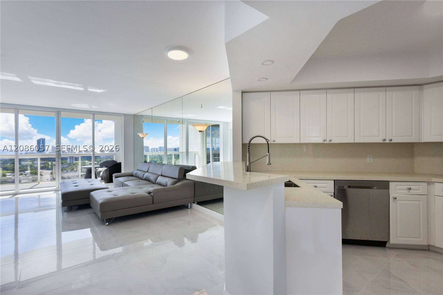 1800 Sunset Harbour Dr #2215, Miami Beach FL 33139