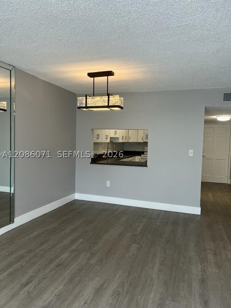 10000 NW 80th Ct #2312, Hialeah Gardens FL 33016