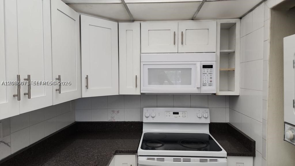 10000 NW 80th Ct #2312, Hialeah Gardens FL 33016